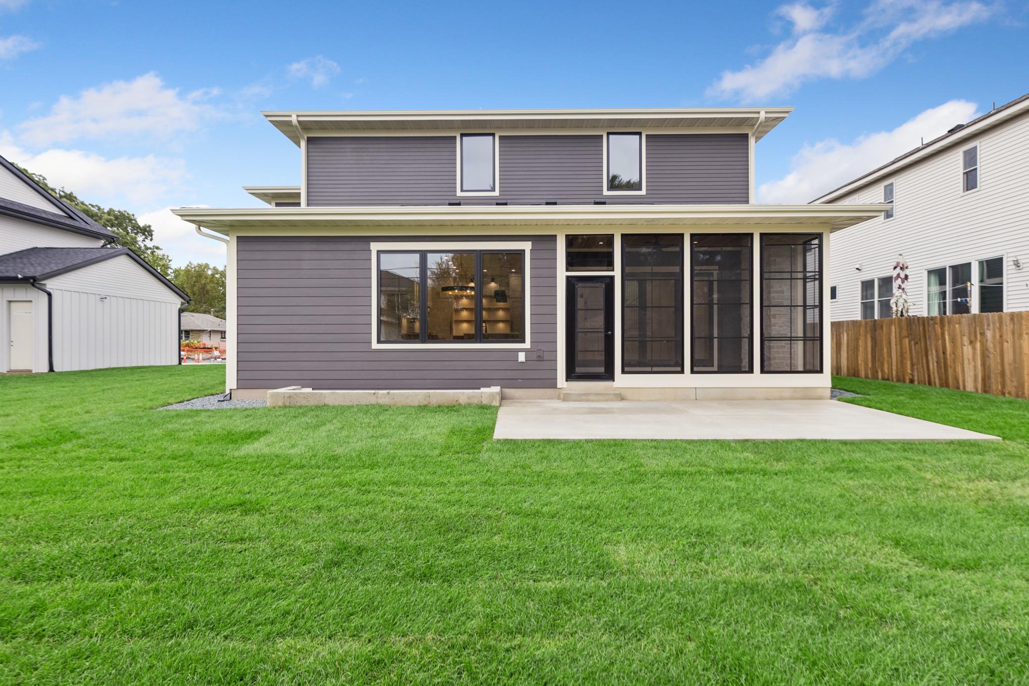 5805 Kellogg Avenue Property Photo 3