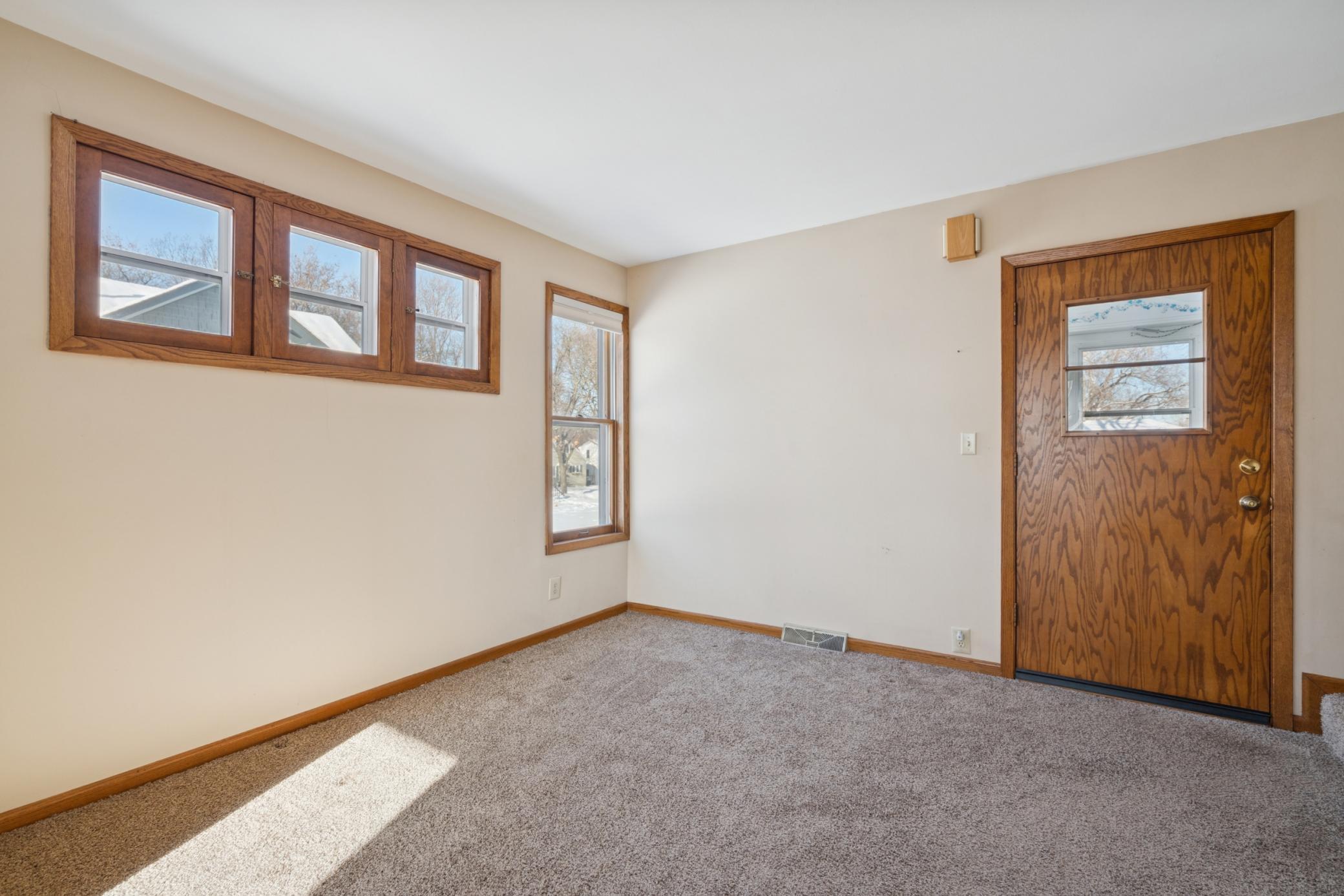 3039 E 45th Street Property Photo 11