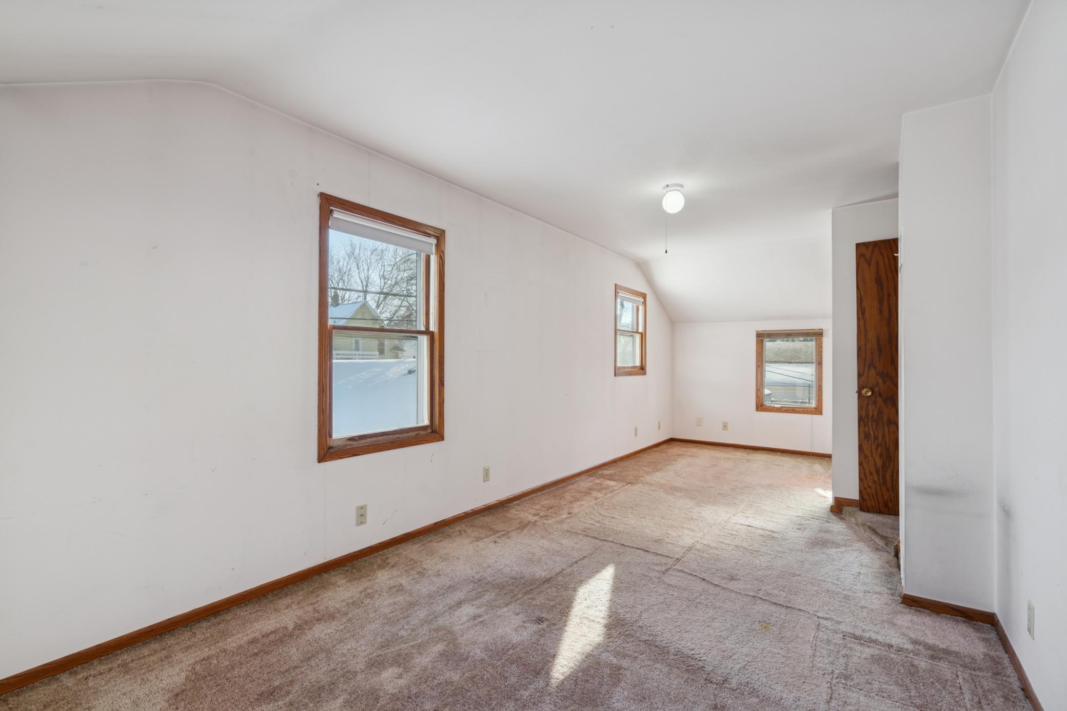 3039 E 45th Street Property Photo 17