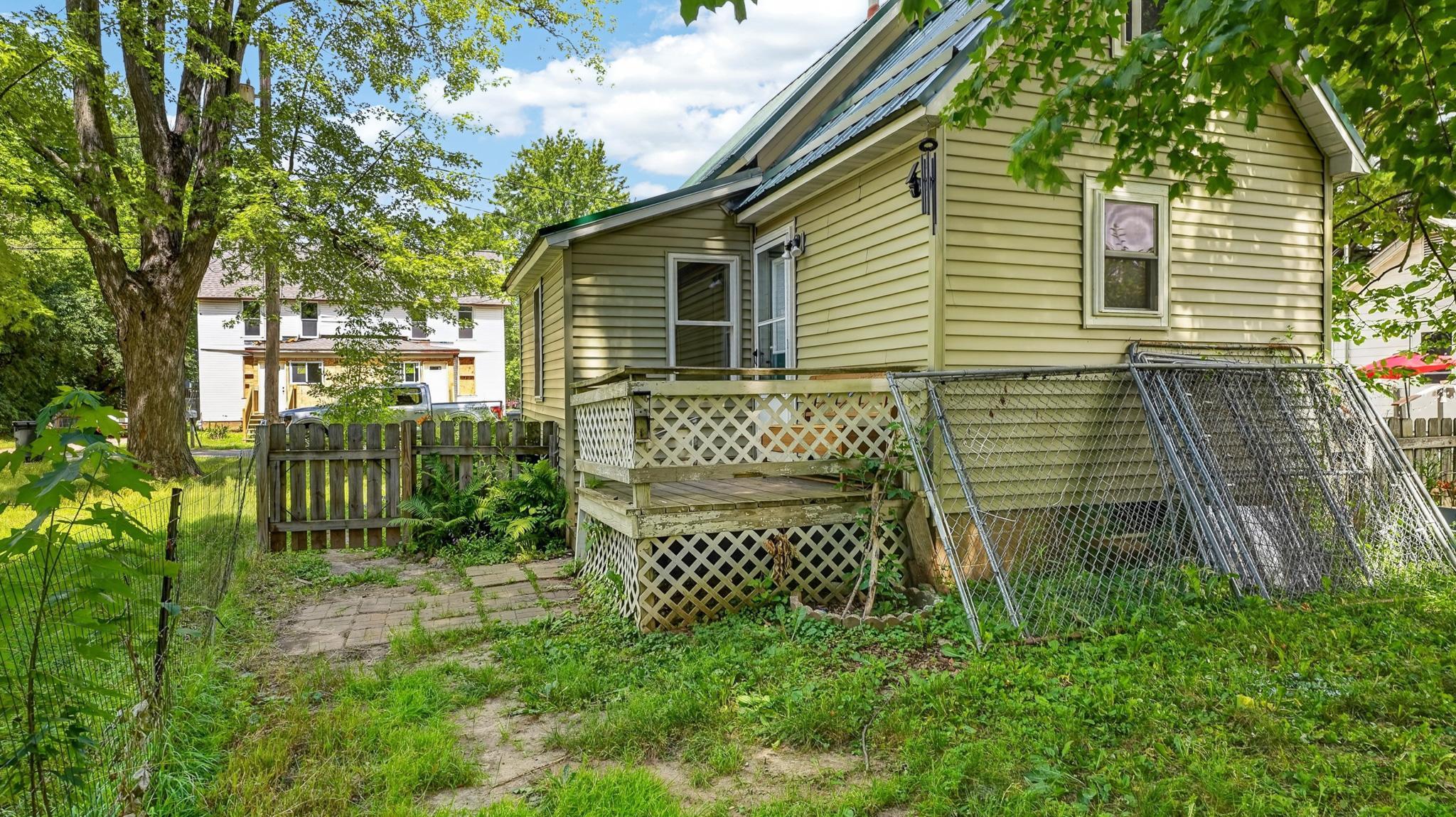 204 Noble Street Property Photo 16
