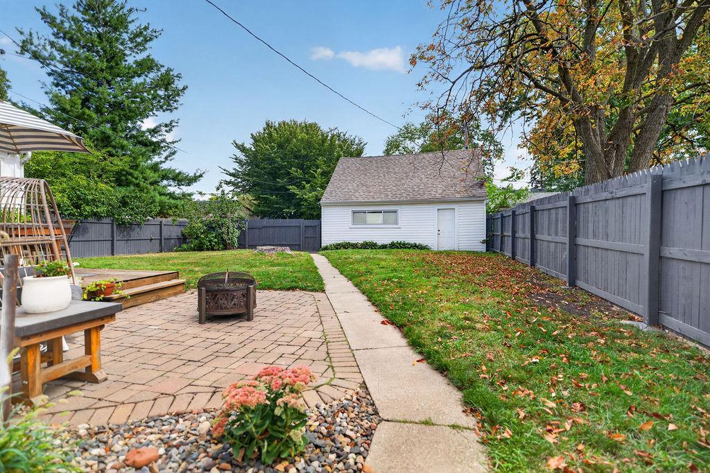 4530 Vincent Avenue N Property Photo 41