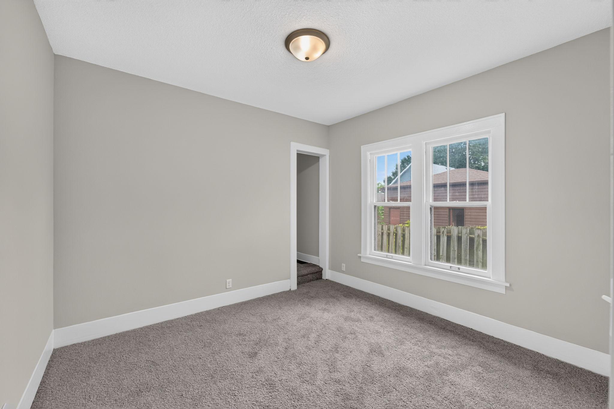 811 8th Avenue Se Property Photo 12