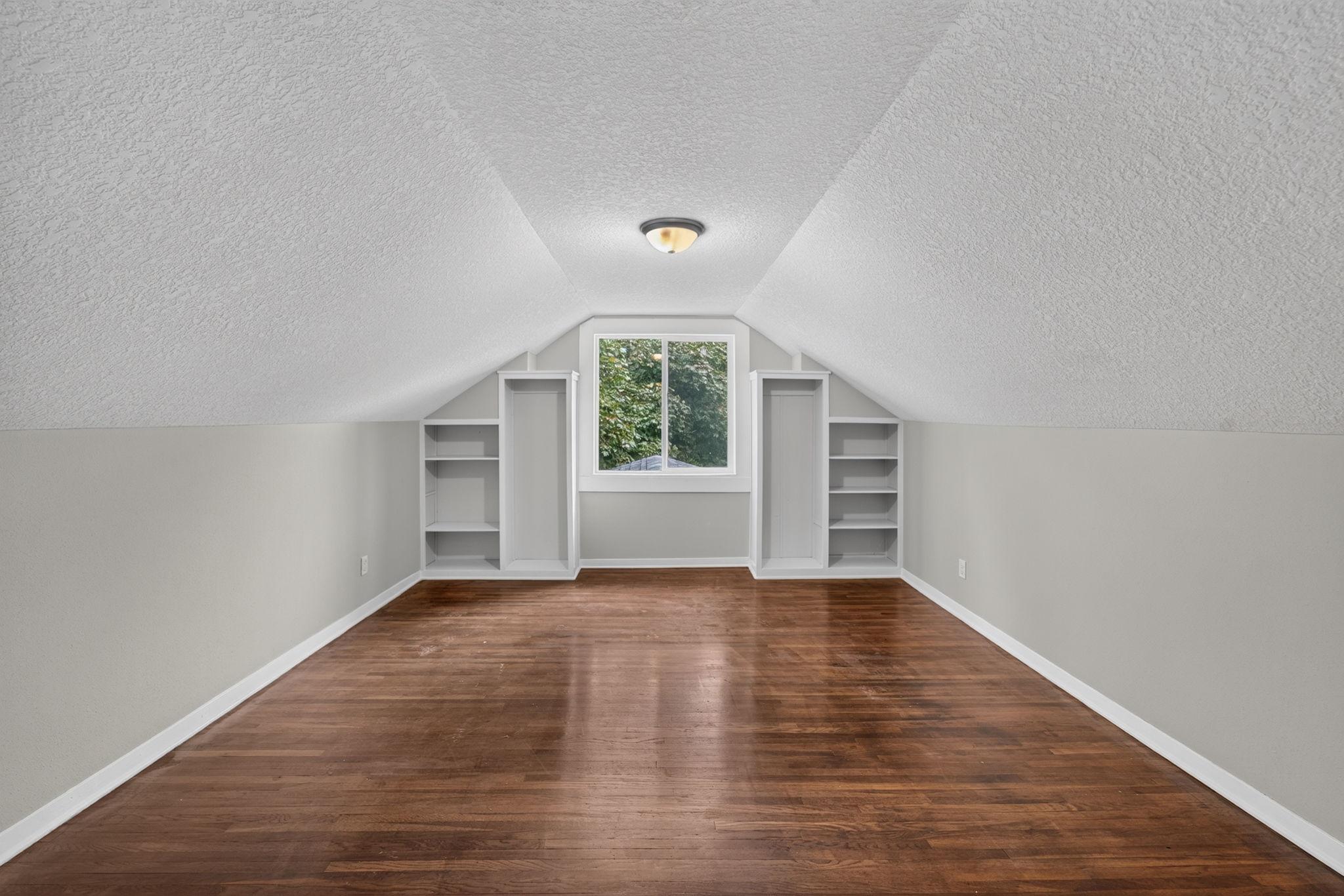 811 8th Avenue Se Property Photo 15