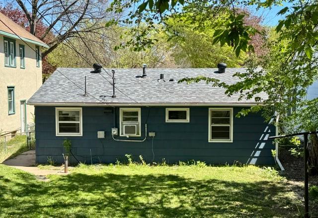 3455 Dupont Avenue N Property Photo 13