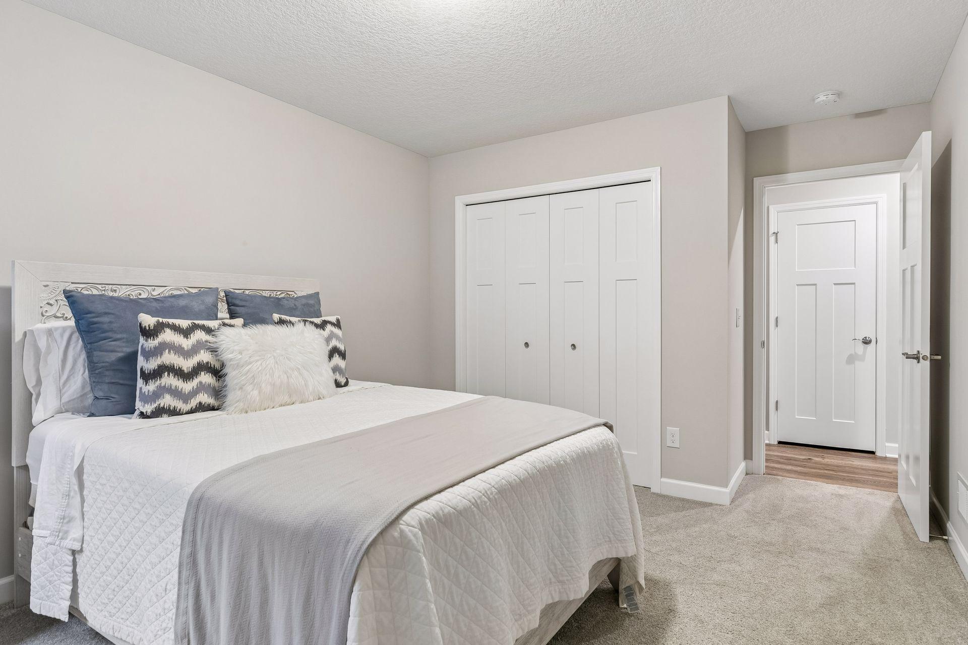 9557 James Circle N Property Photo 45