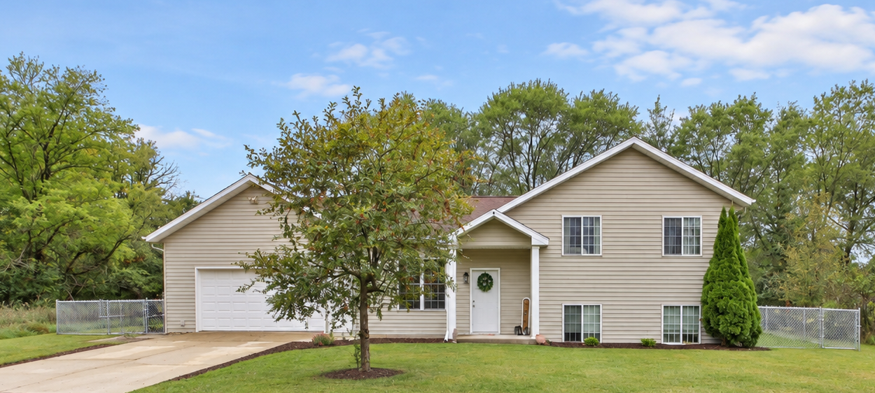 110 Ironwood Avenue W Property Photo 1