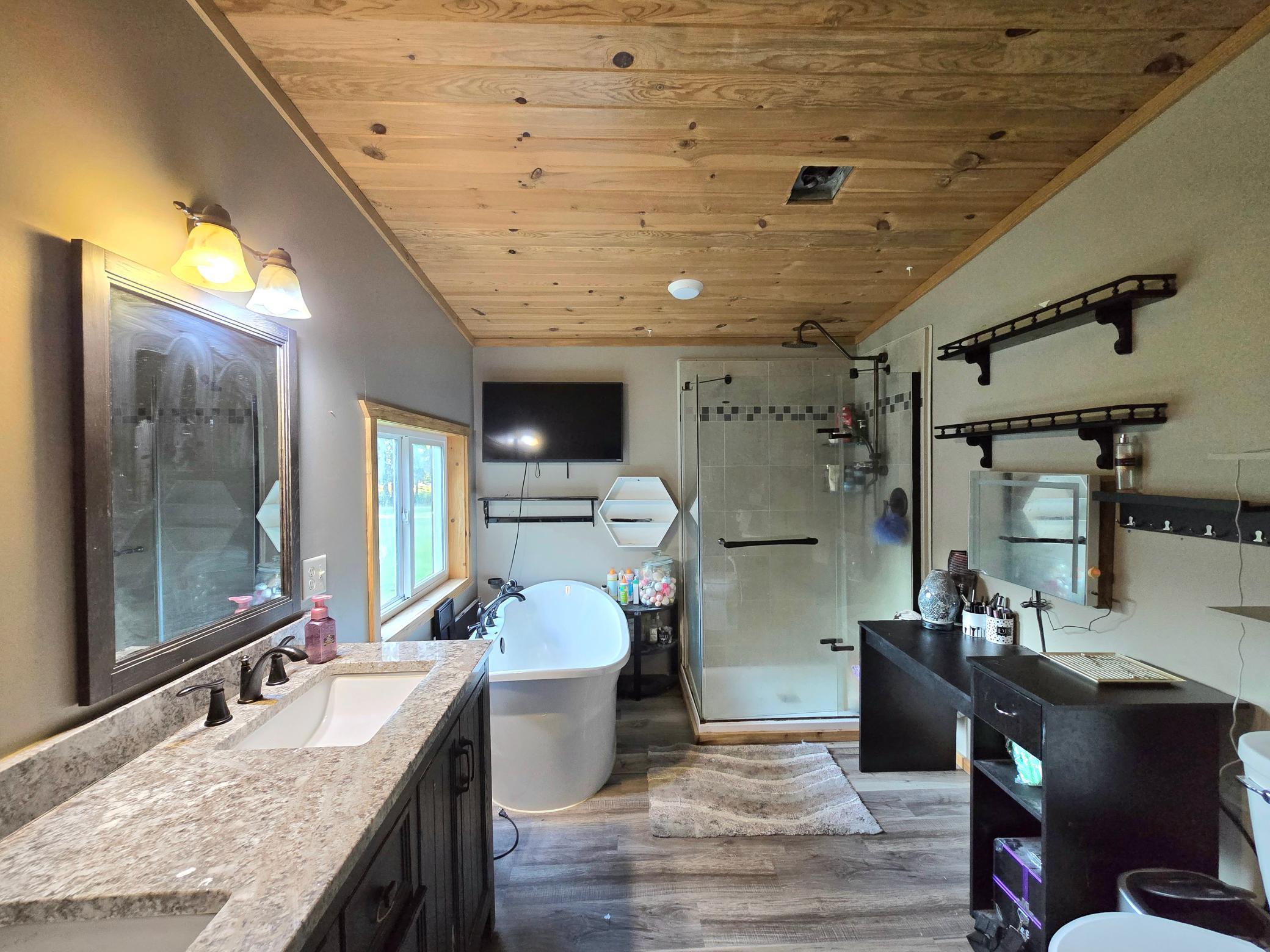 5794 Highway 11 Property Photo 18