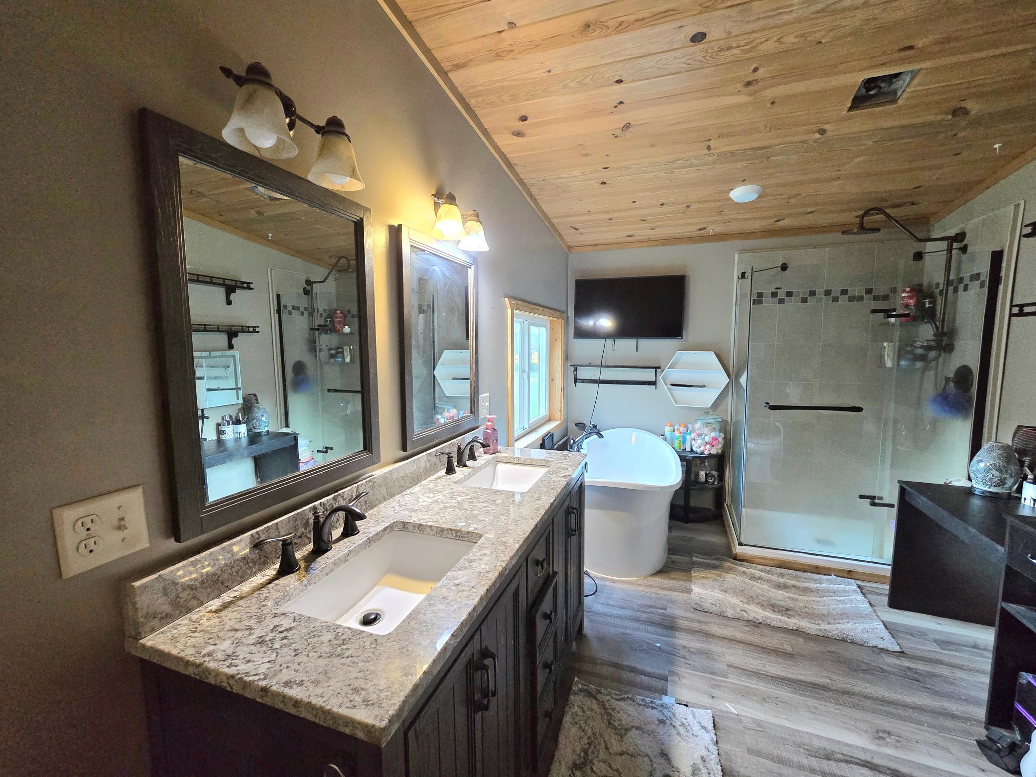 5794 Highway 11 Property Photo 19