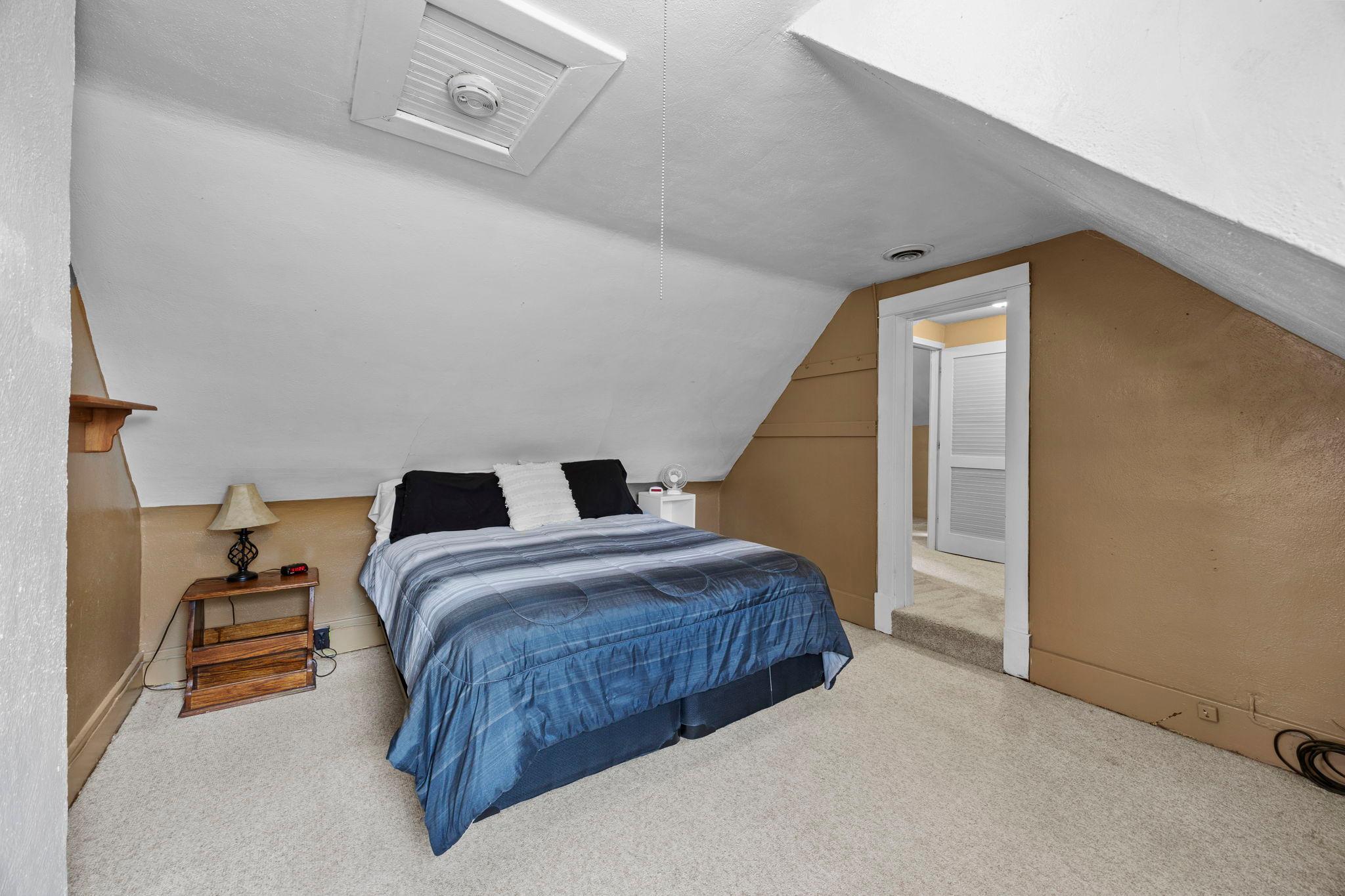 400 South Road Property Photo 16