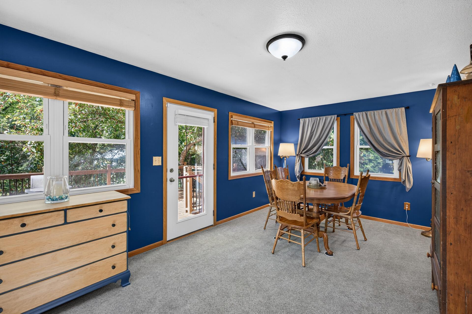 7381 Leonard Avenue Property Photo 6