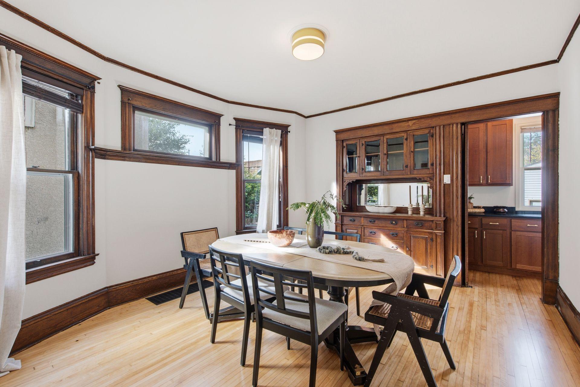 1157 14th Avenue Se Property Photo 11