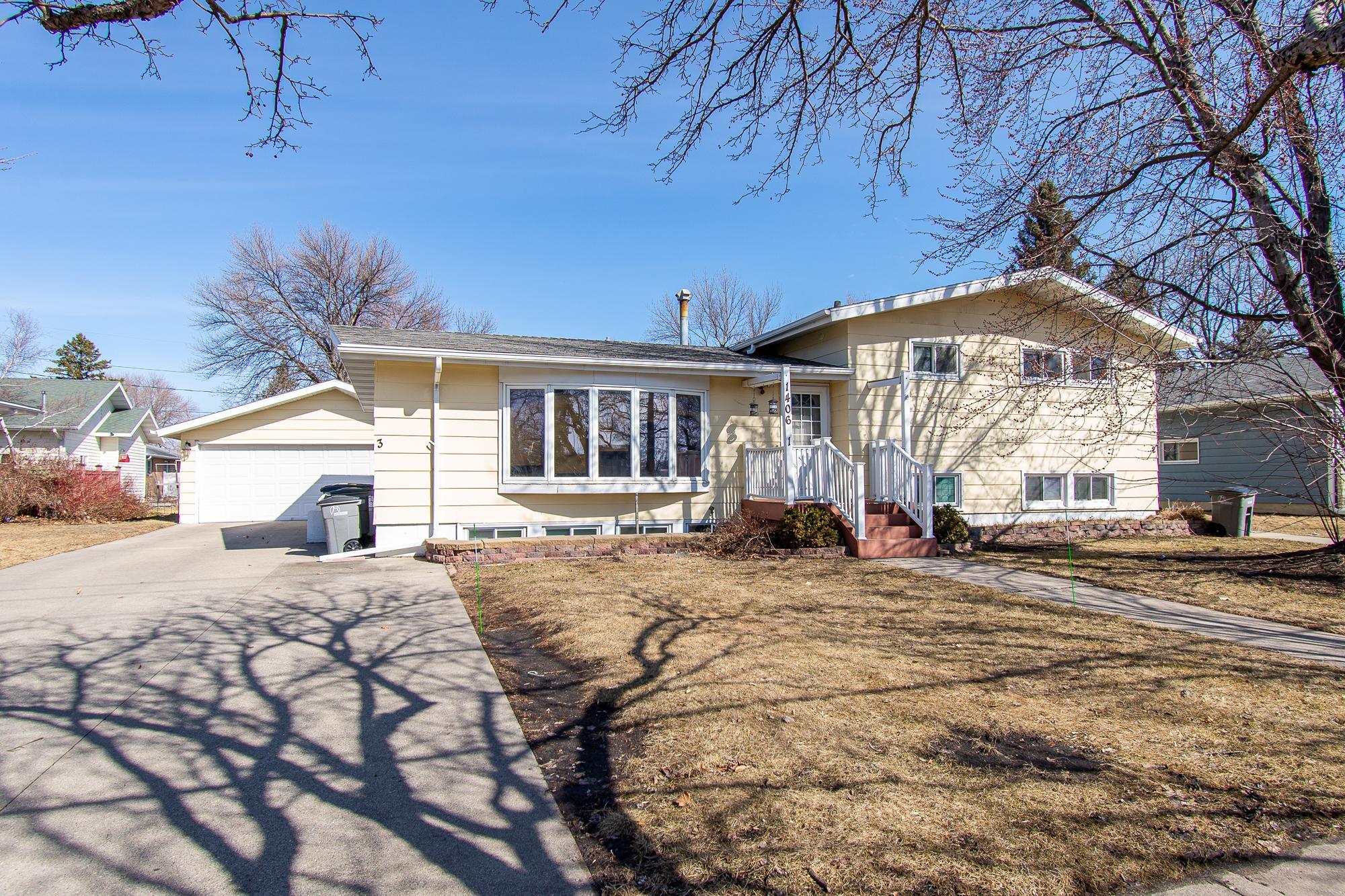 1406 24th Avenue S Property Photo 1