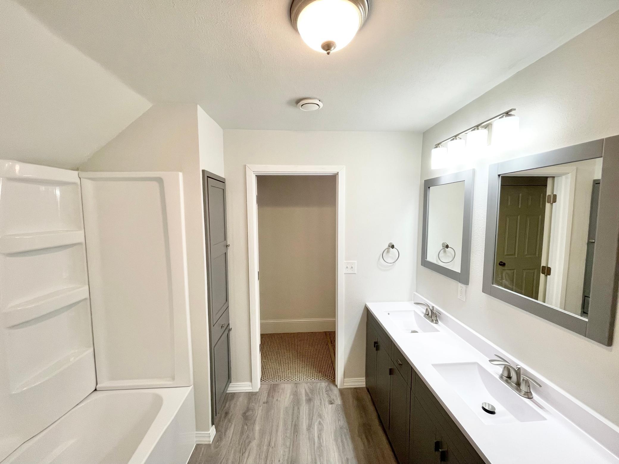104 S Park Avenue Property Photo 42
