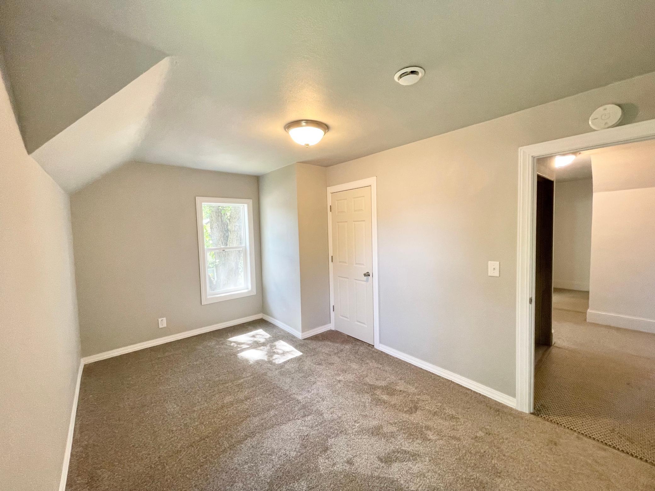 104 S Park Avenue Property Photo 44