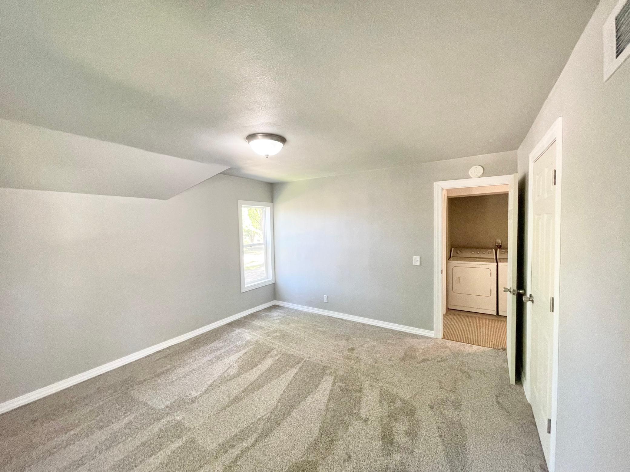 104 S Park Avenue Property Photo 48