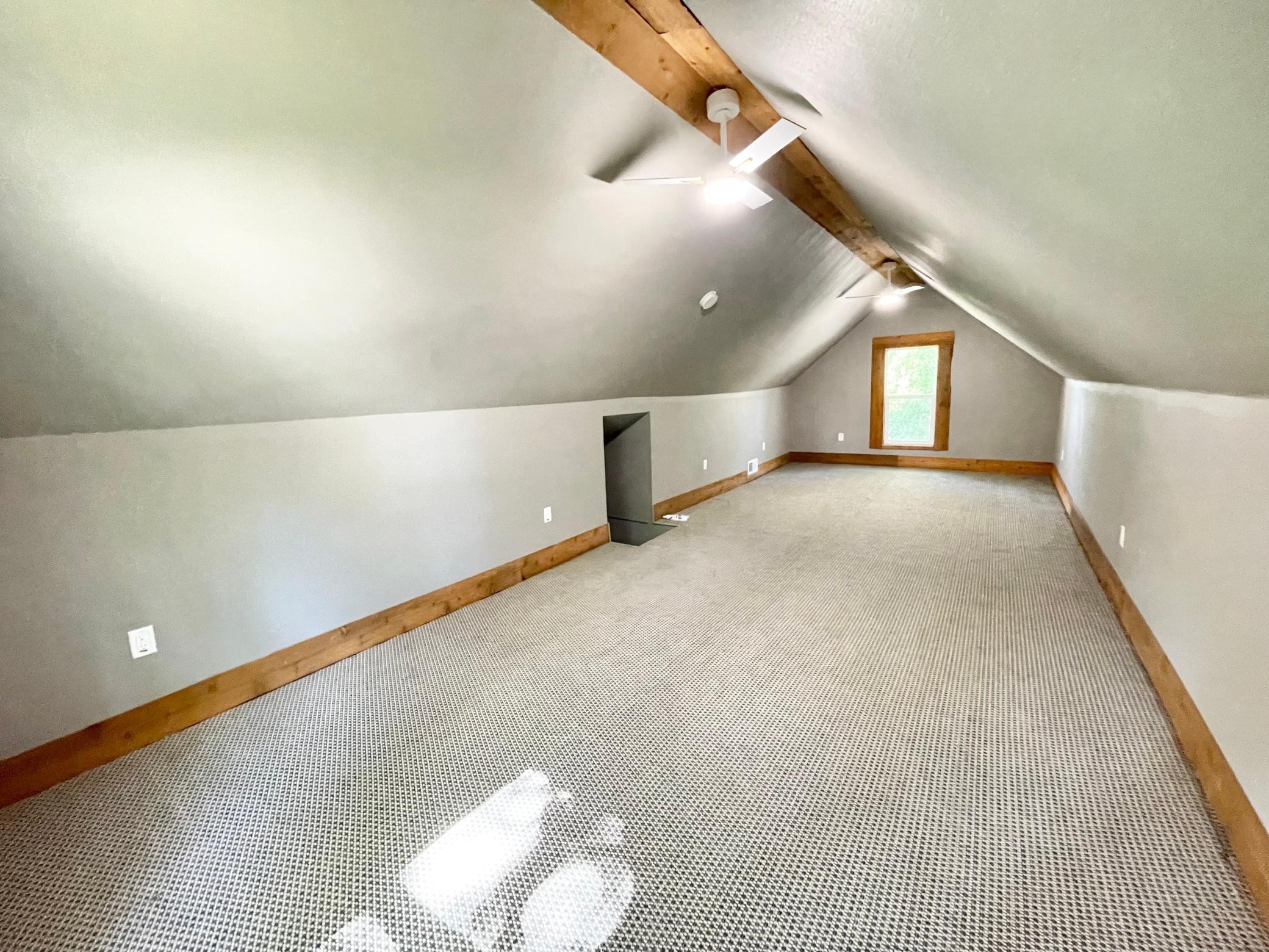 104 S Park Avenue Property Photo 55