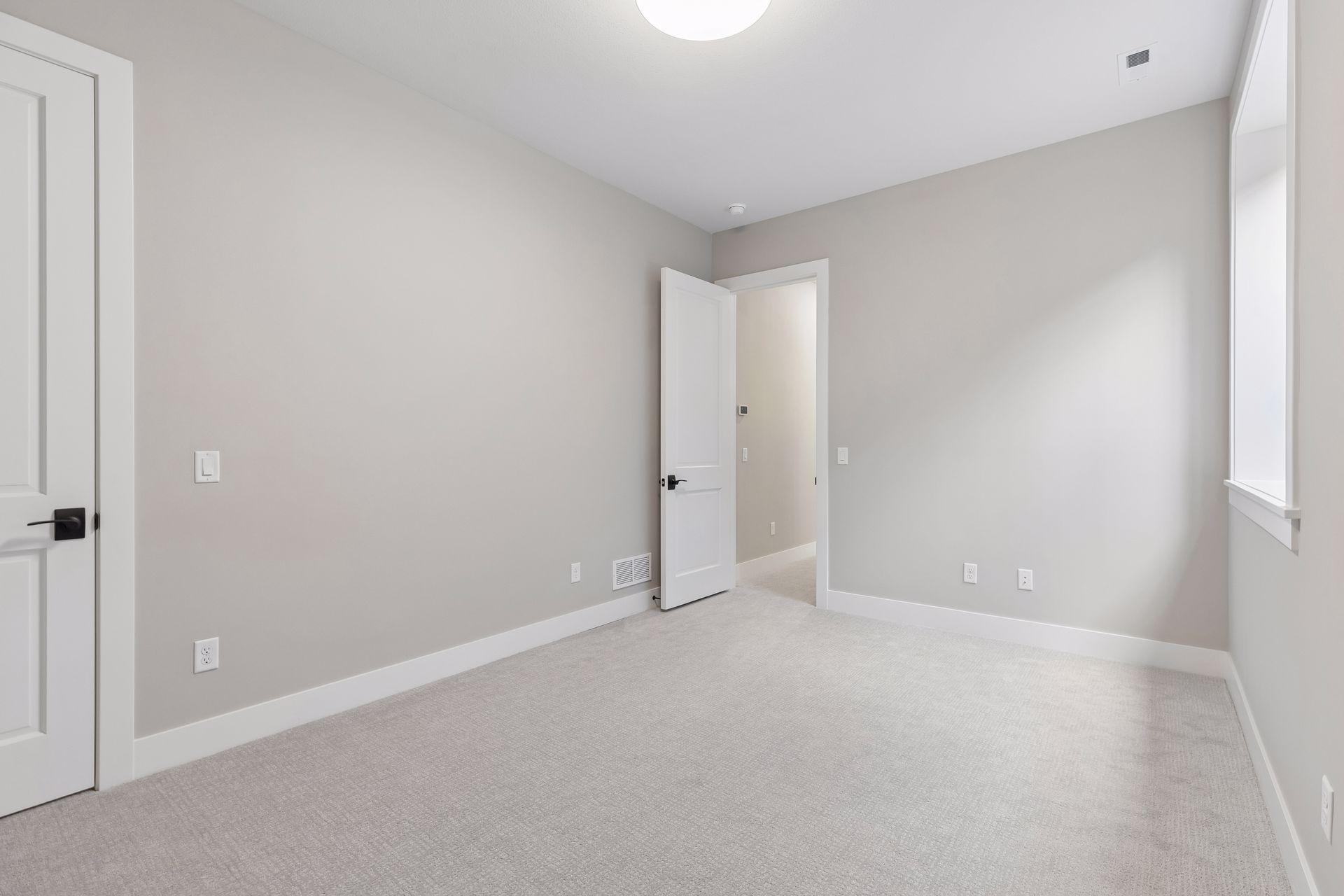 109 Minnetonka Avenue S Property Photo 63