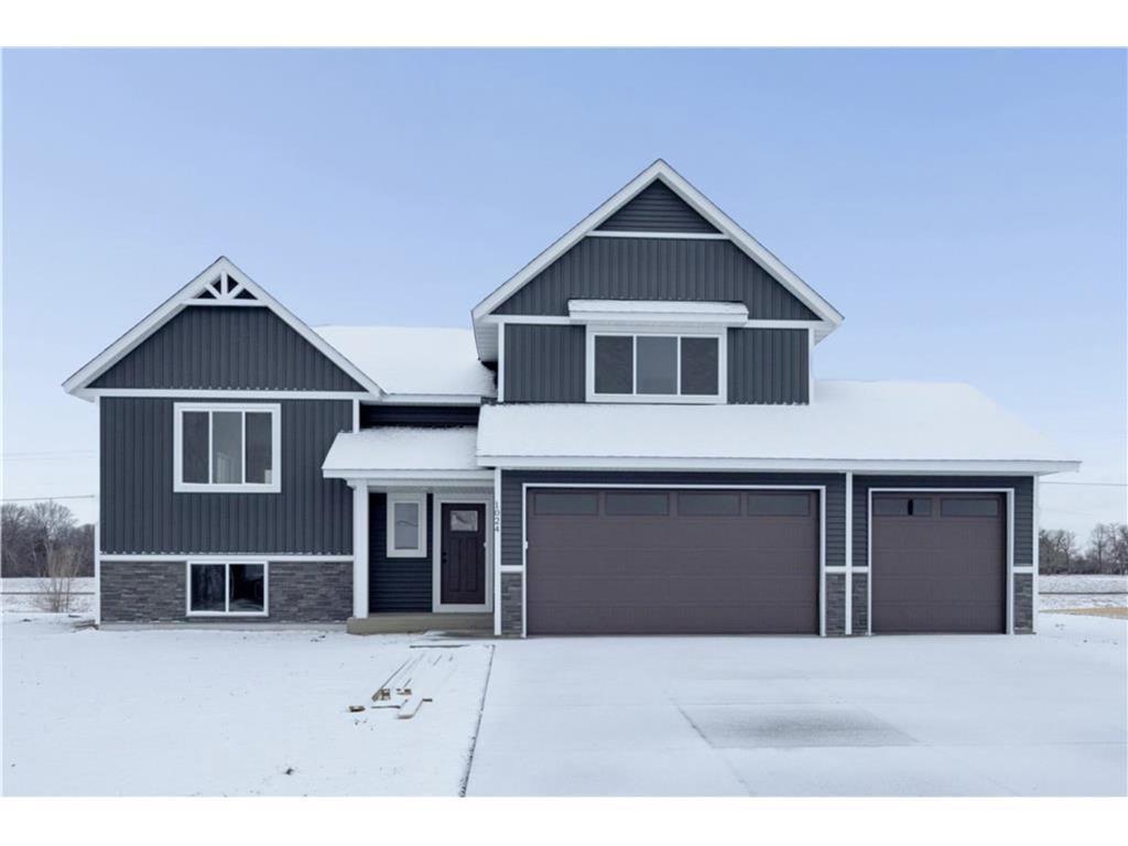 1009 24th Street N Property Photo 1