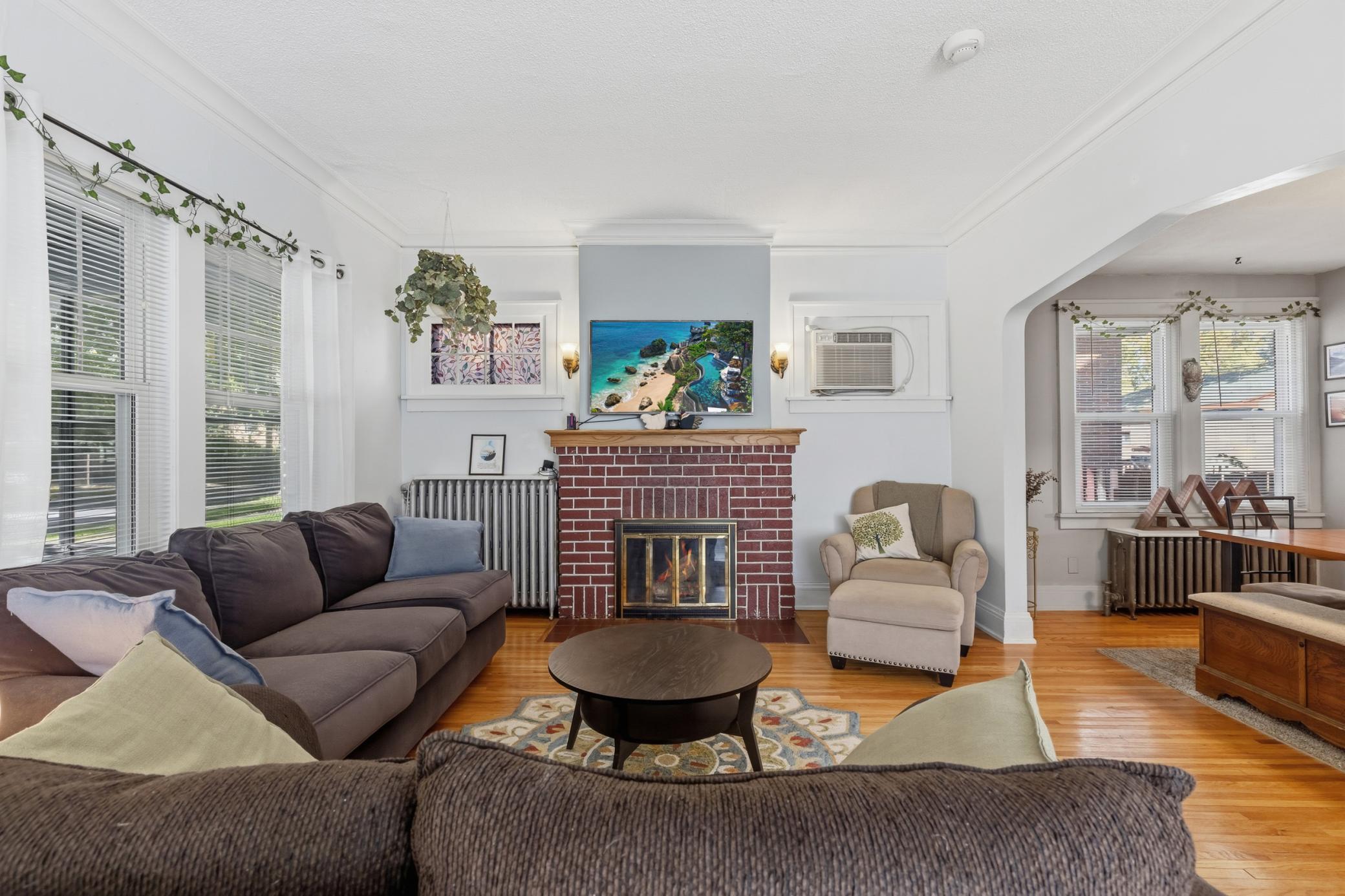 1329 Beech Street Property Photo 5