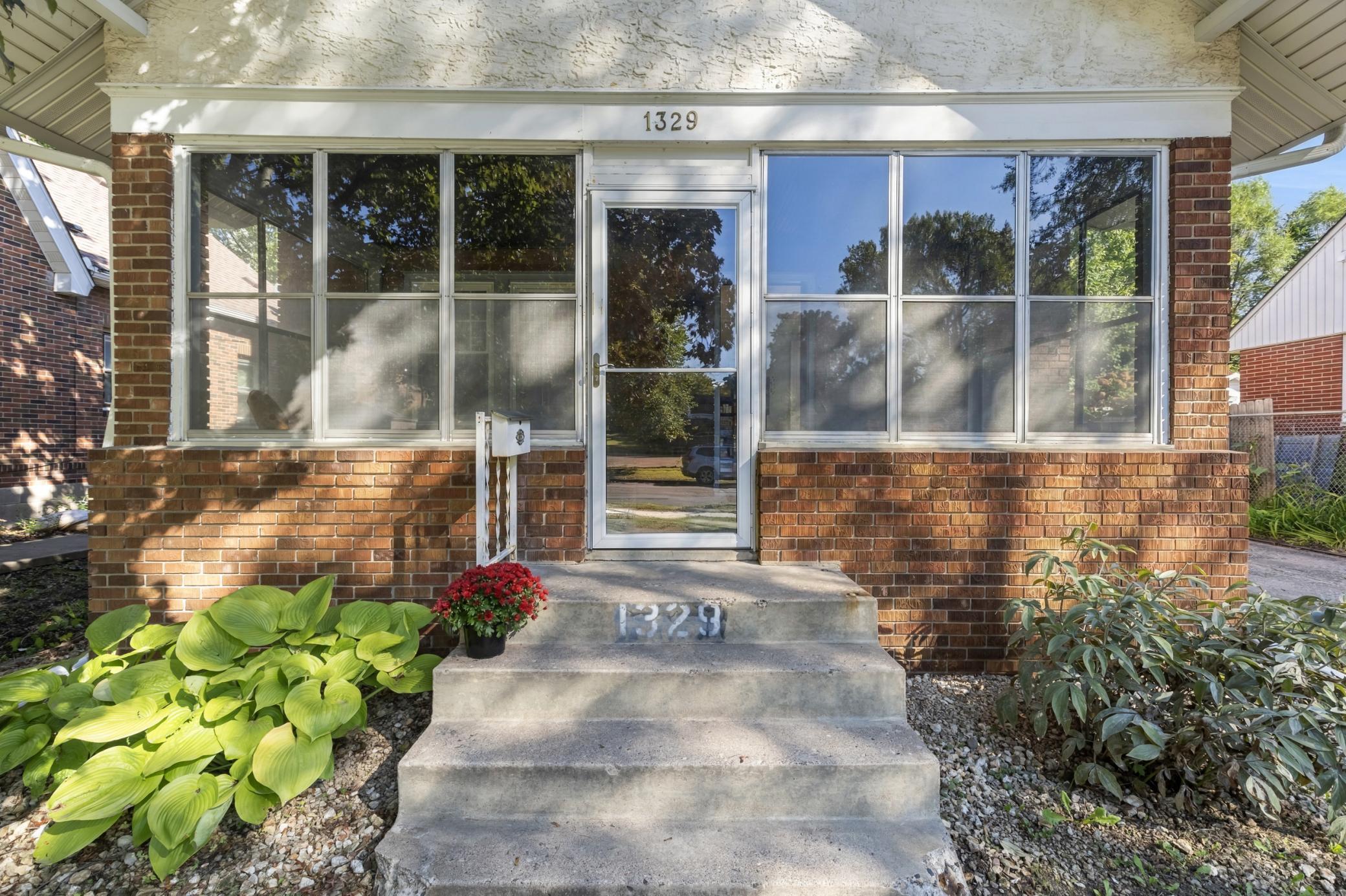 1329 Beech Street Property Photo 7