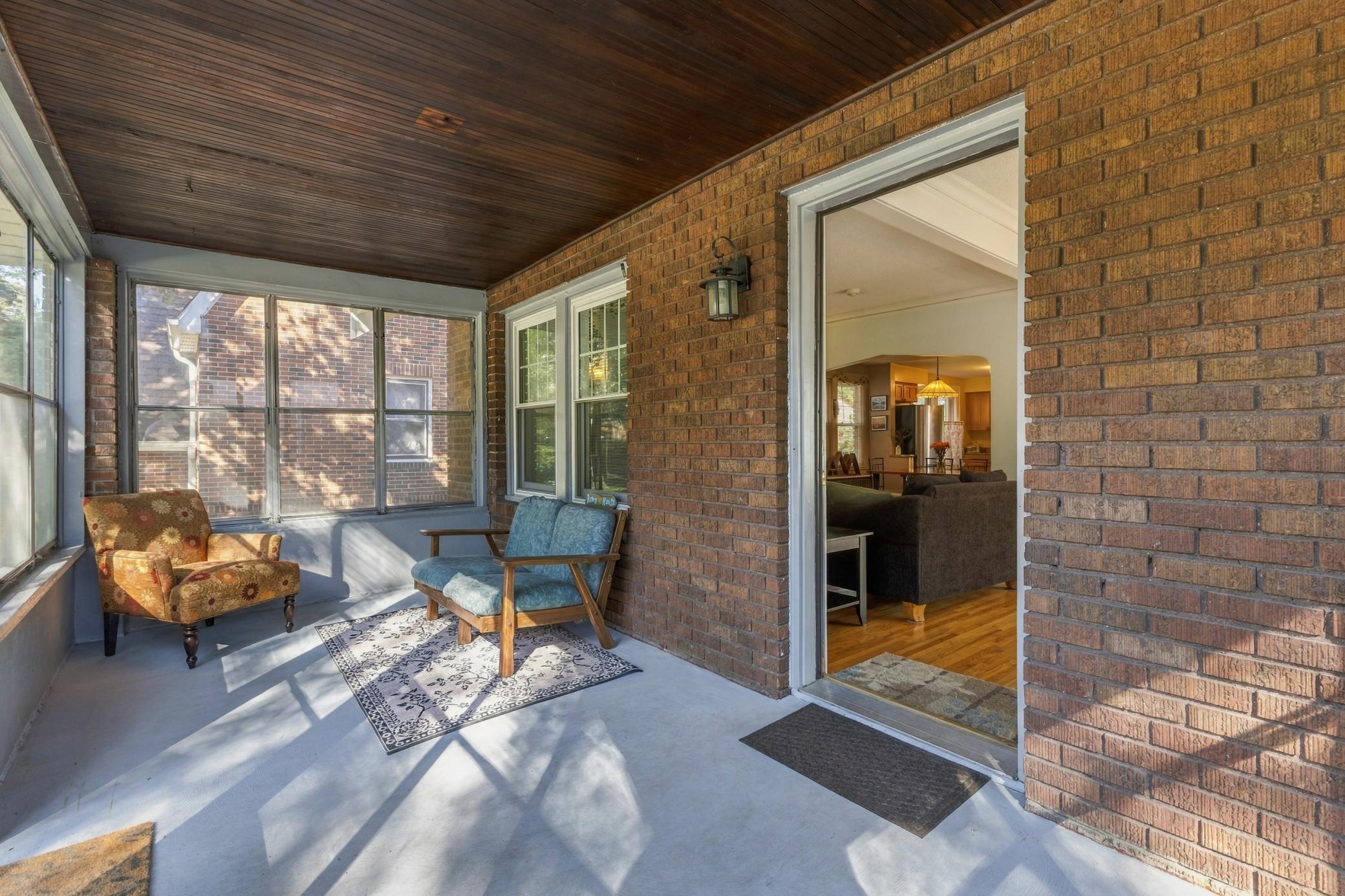 1329 Beech Street Property Photo 8