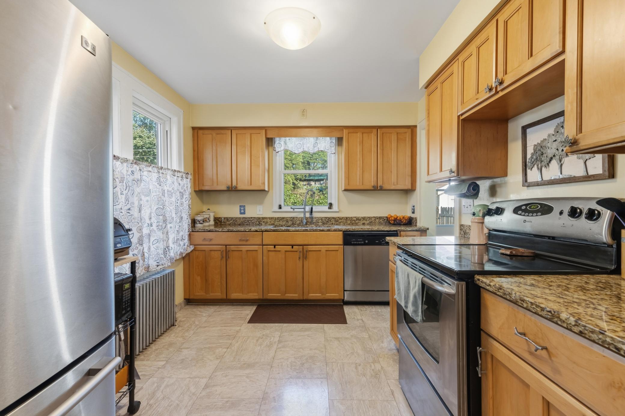 1329 Beech Street Property Photo 19