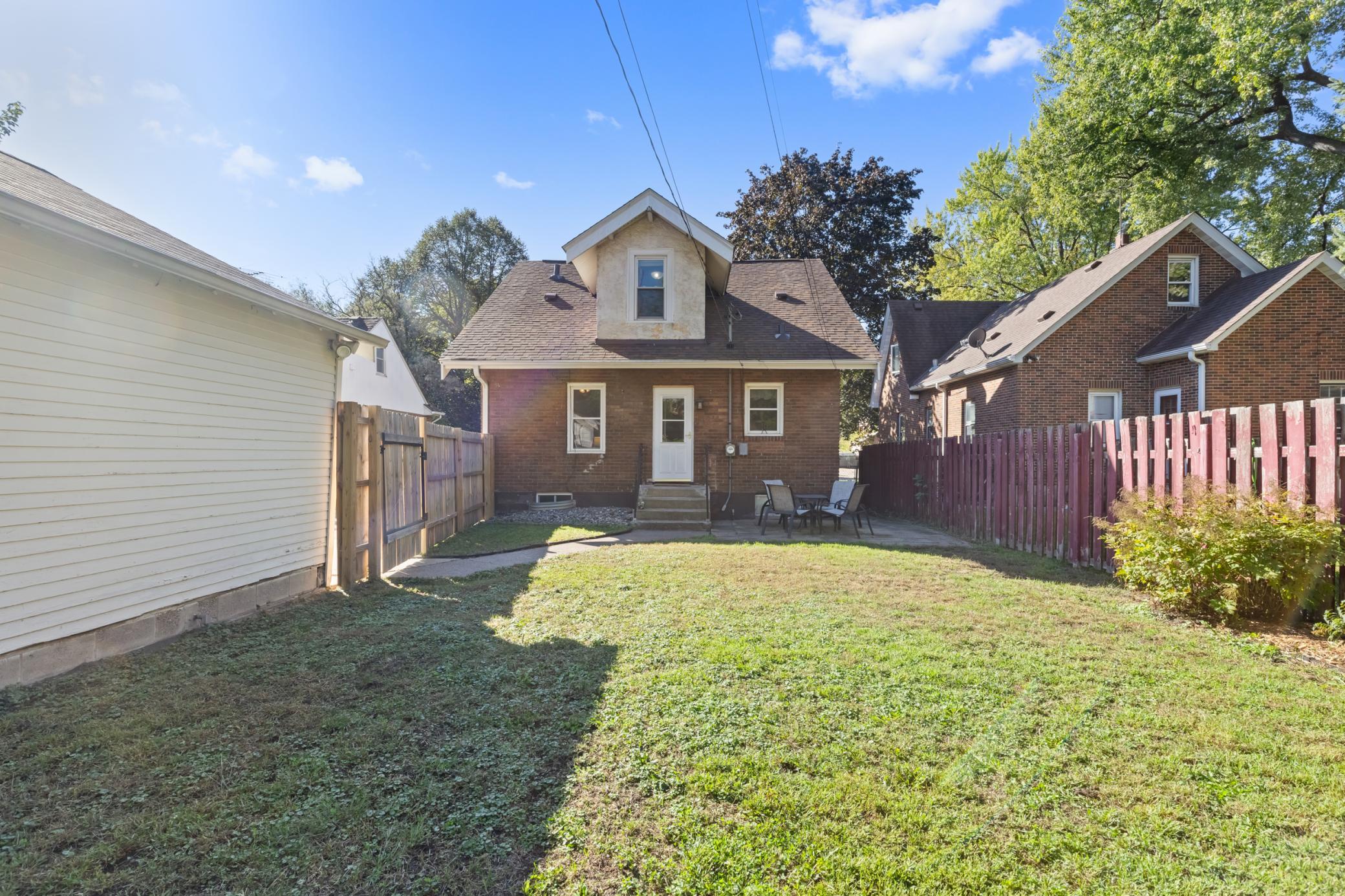 1329 Beech Street Property Photo 35