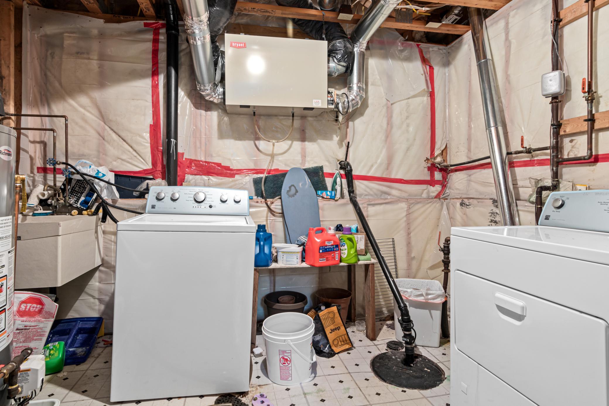 1027 White Bear Avenue N Property Photo 10