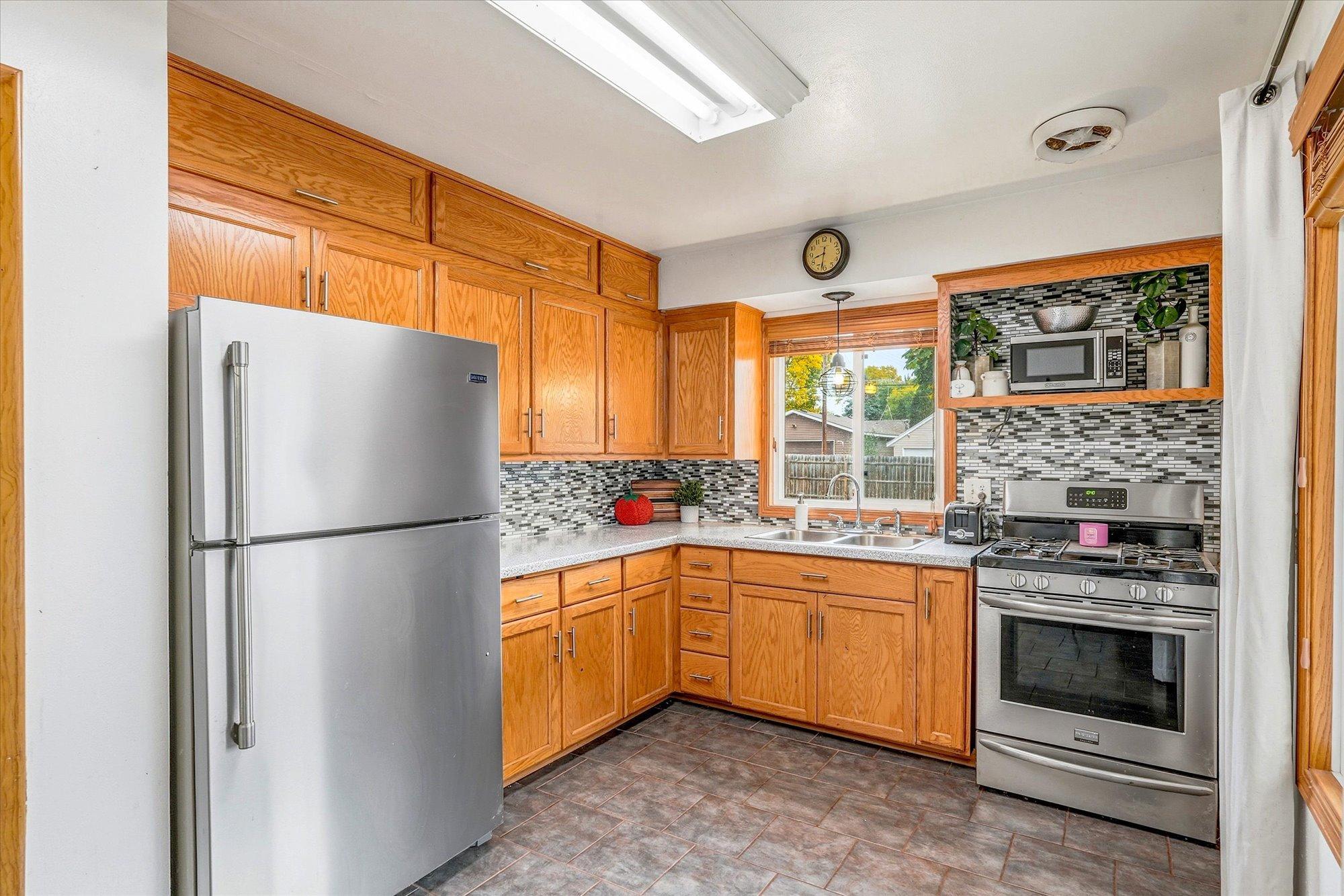 936 26th Avenue N Property Photo 11