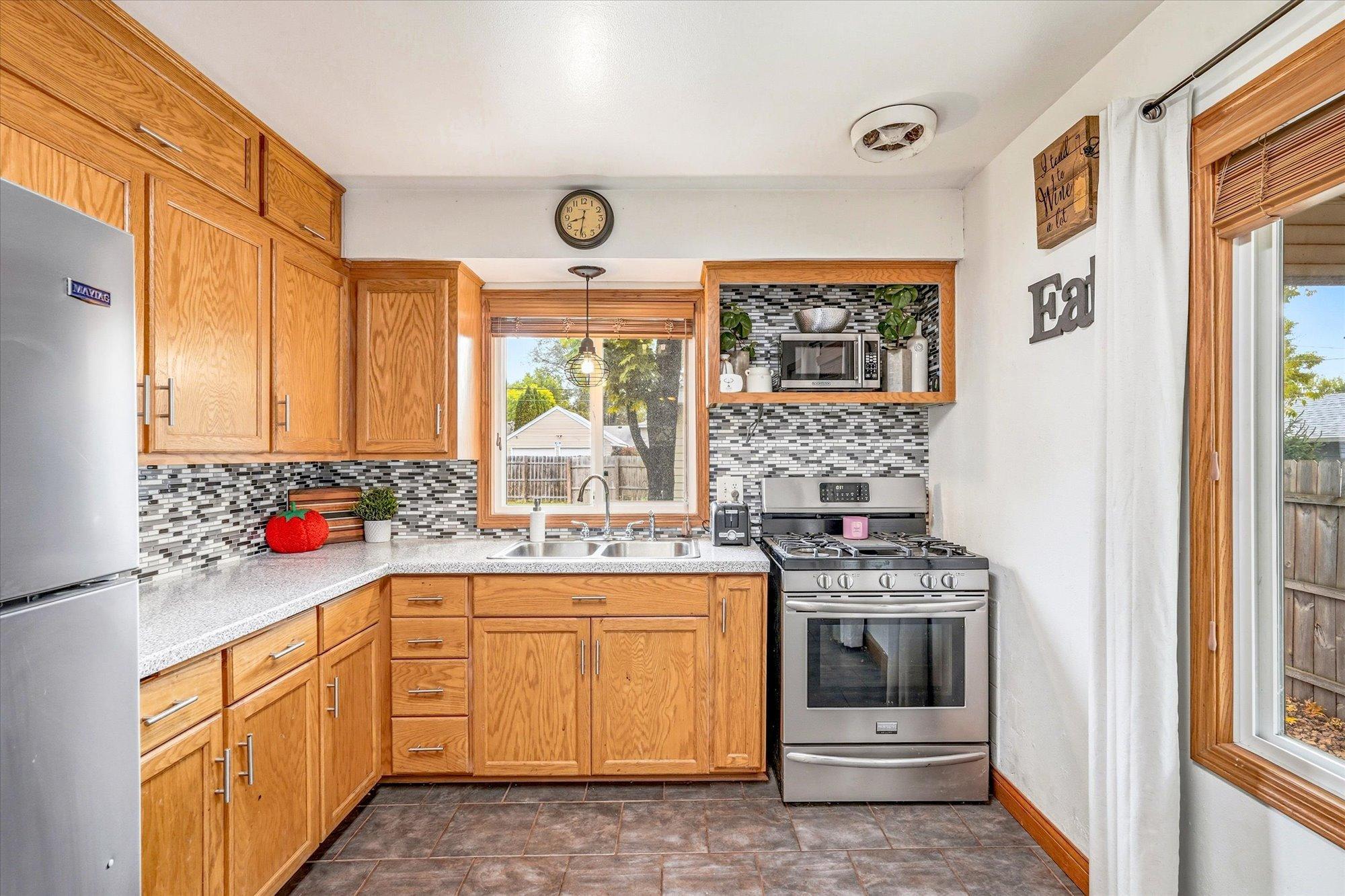 936 26th Avenue N Property Photo 12