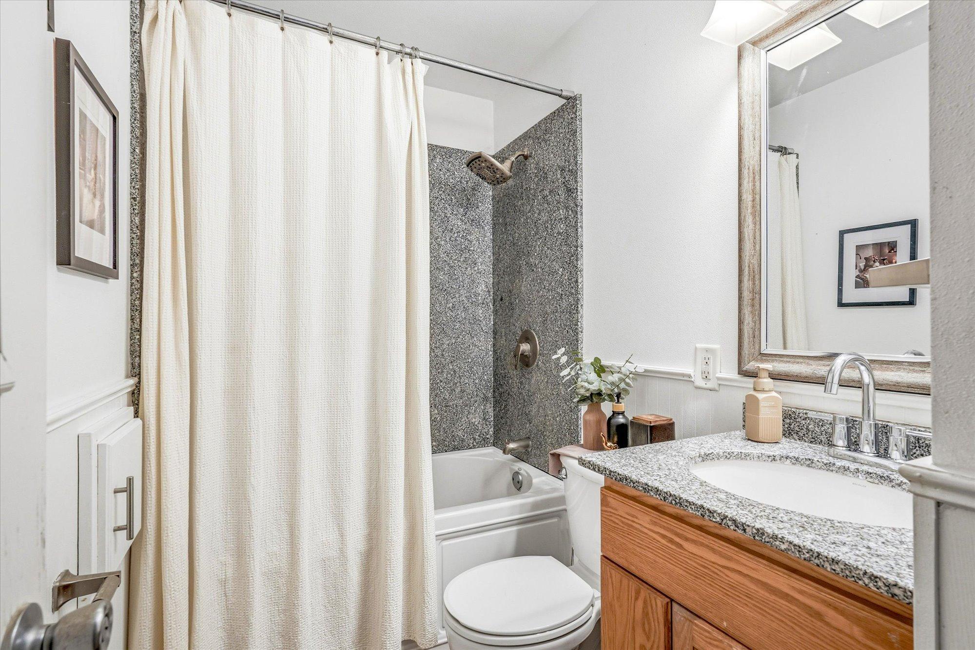 936 26th Avenue N Property Photo 17