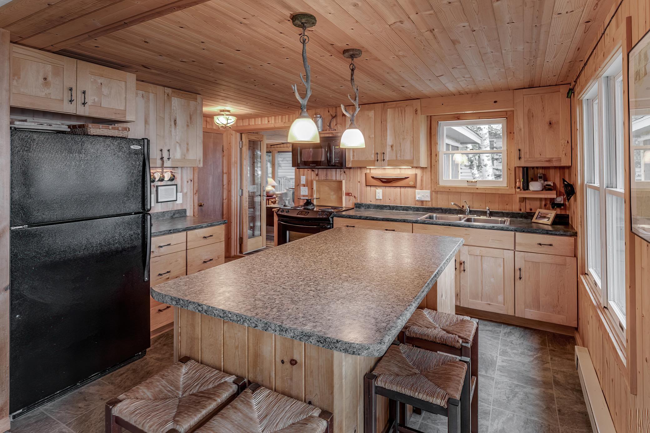 4083 Forseman Point Drive Nw Property Photo 6