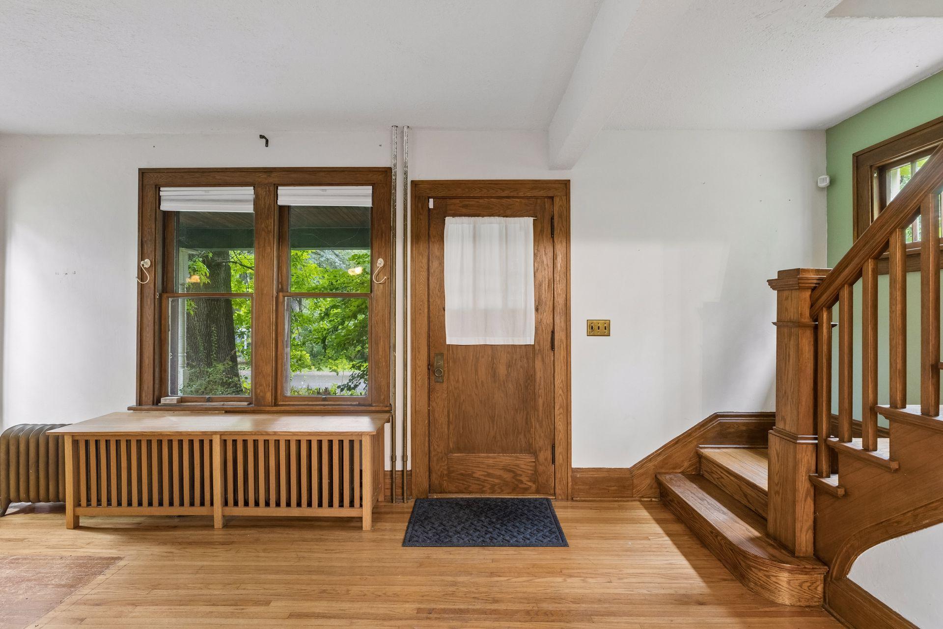 717 Linden Street W Property Photo 9