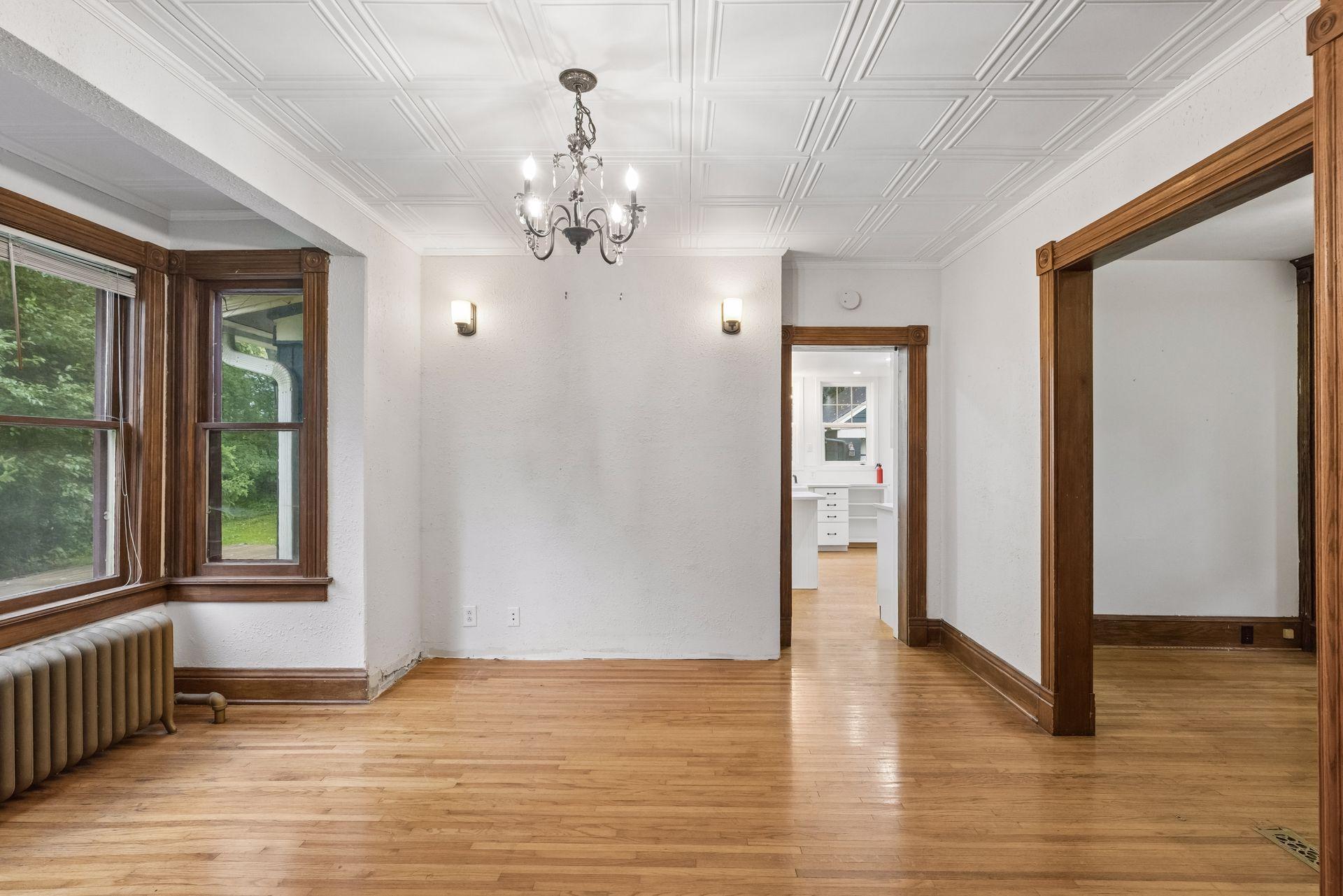717 Linden Street W Property Photo 15