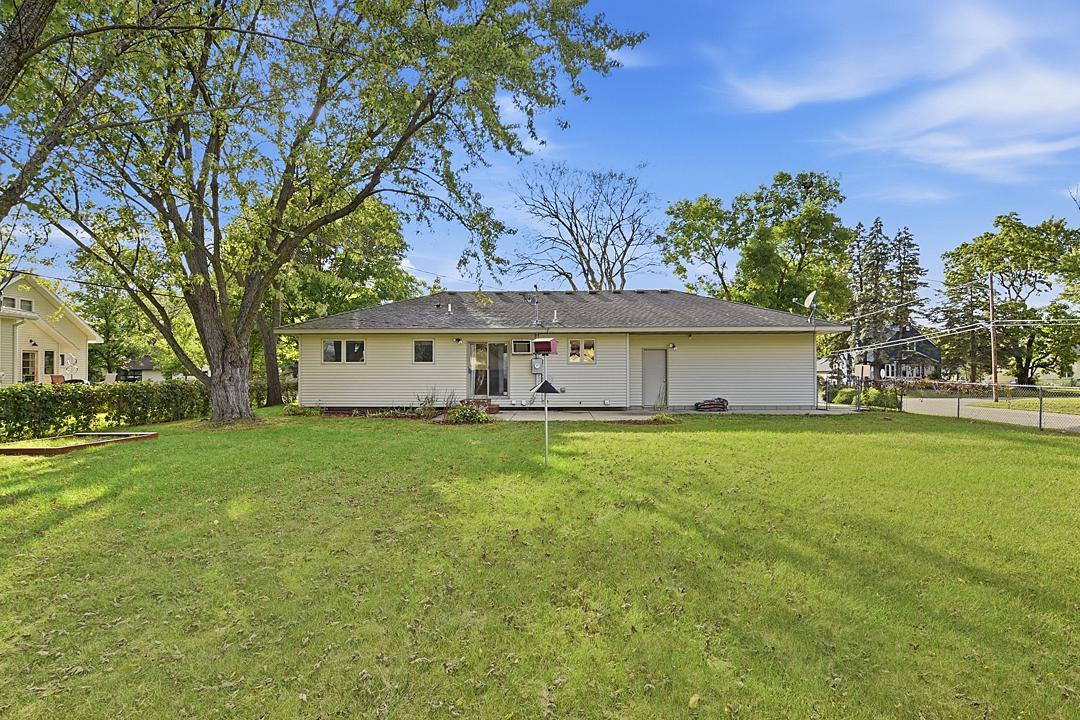 1602 8th Avenue S Property Photo 3
