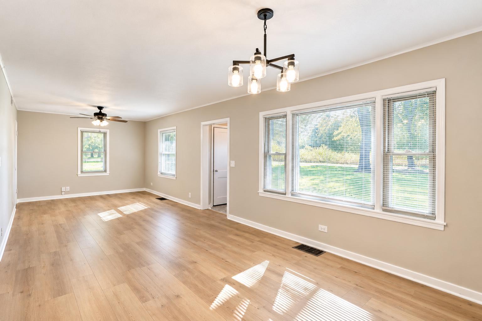 105 Amsterdam Avenue W Property Photo 6