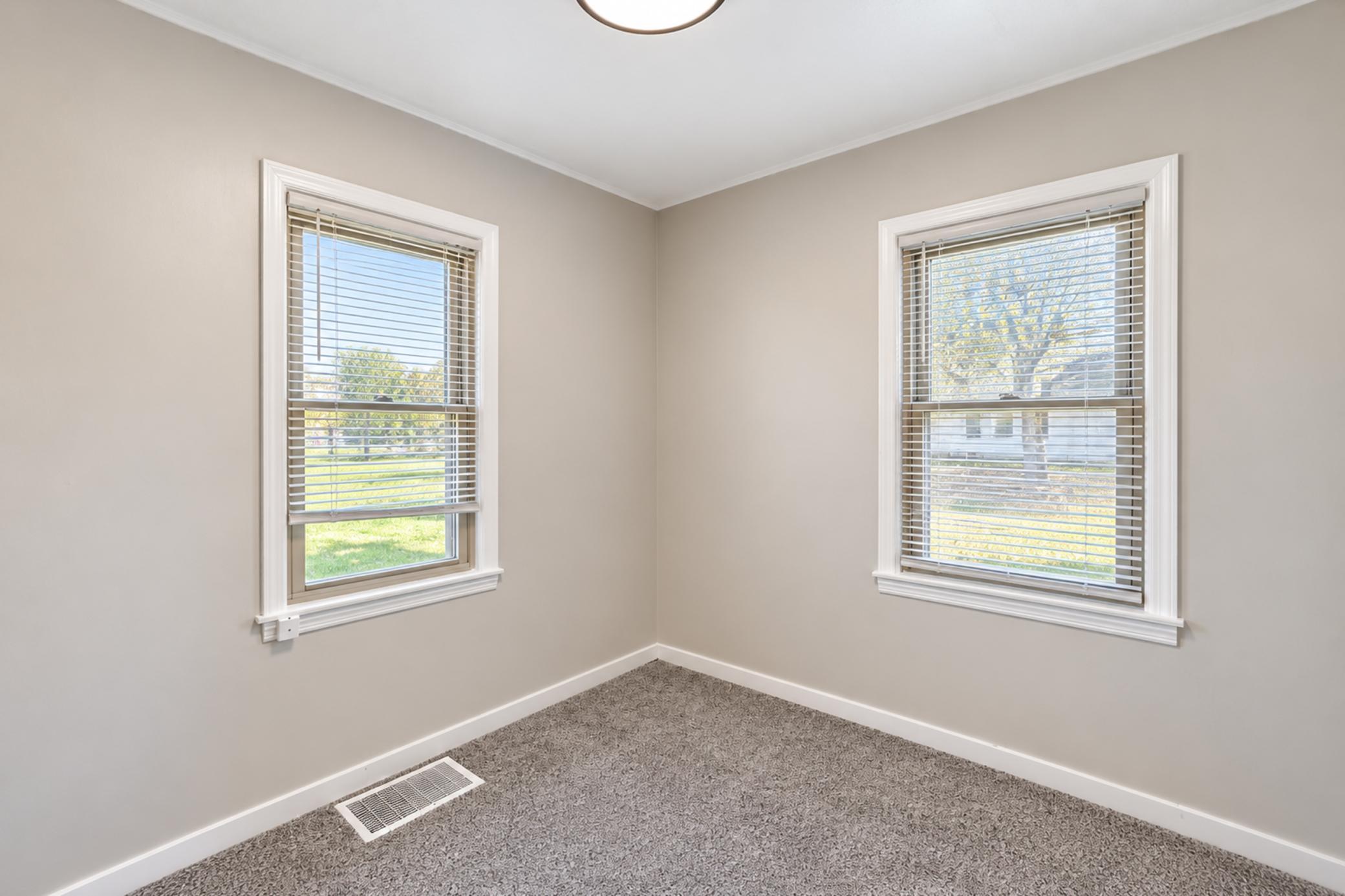 105 Amsterdam Avenue W Property Photo 10
