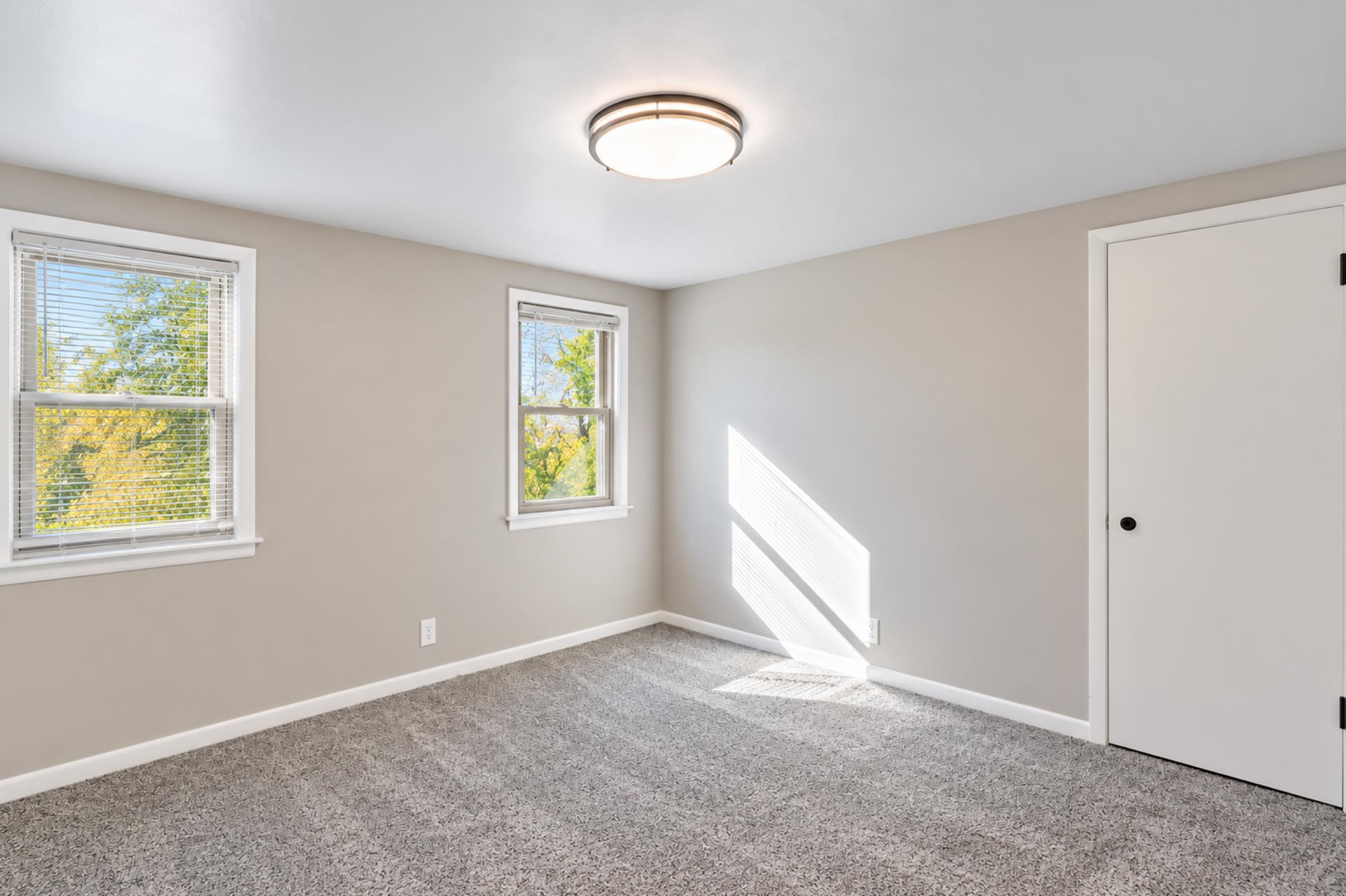 105 Amsterdam Avenue W Property Photo 17
