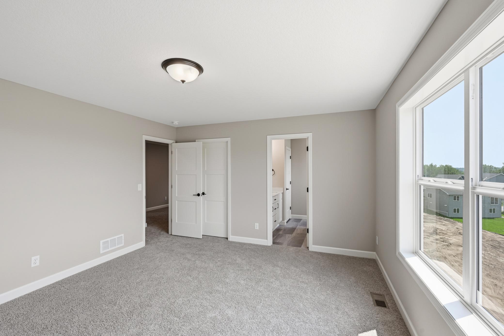 906 Brandenburg Lane Property Photo 14