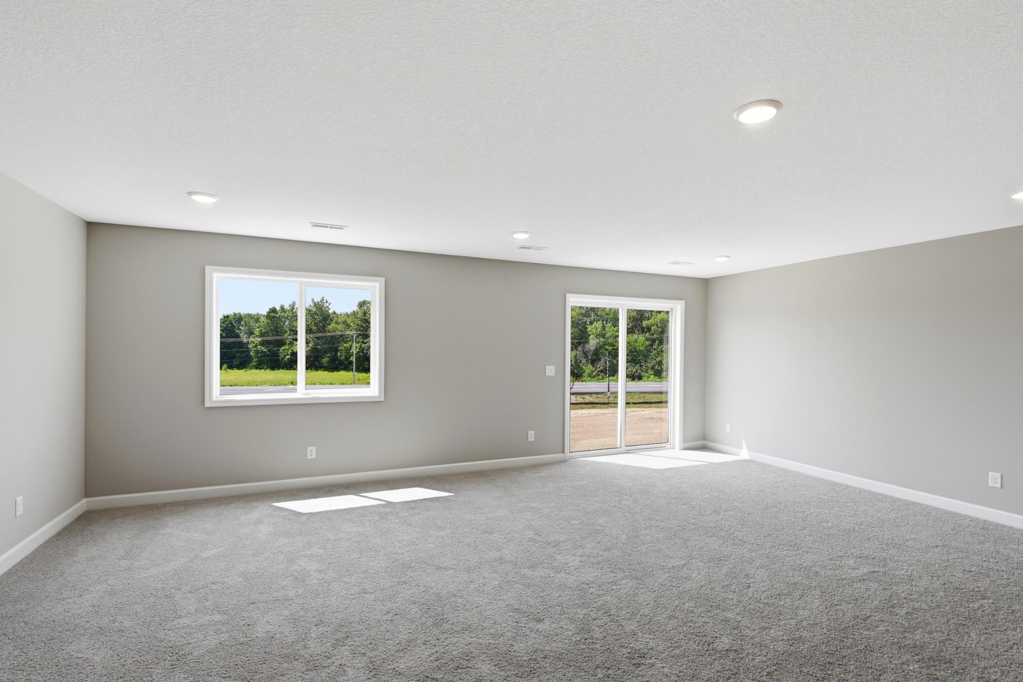 906 Brandenburg Lane Property Photo 18