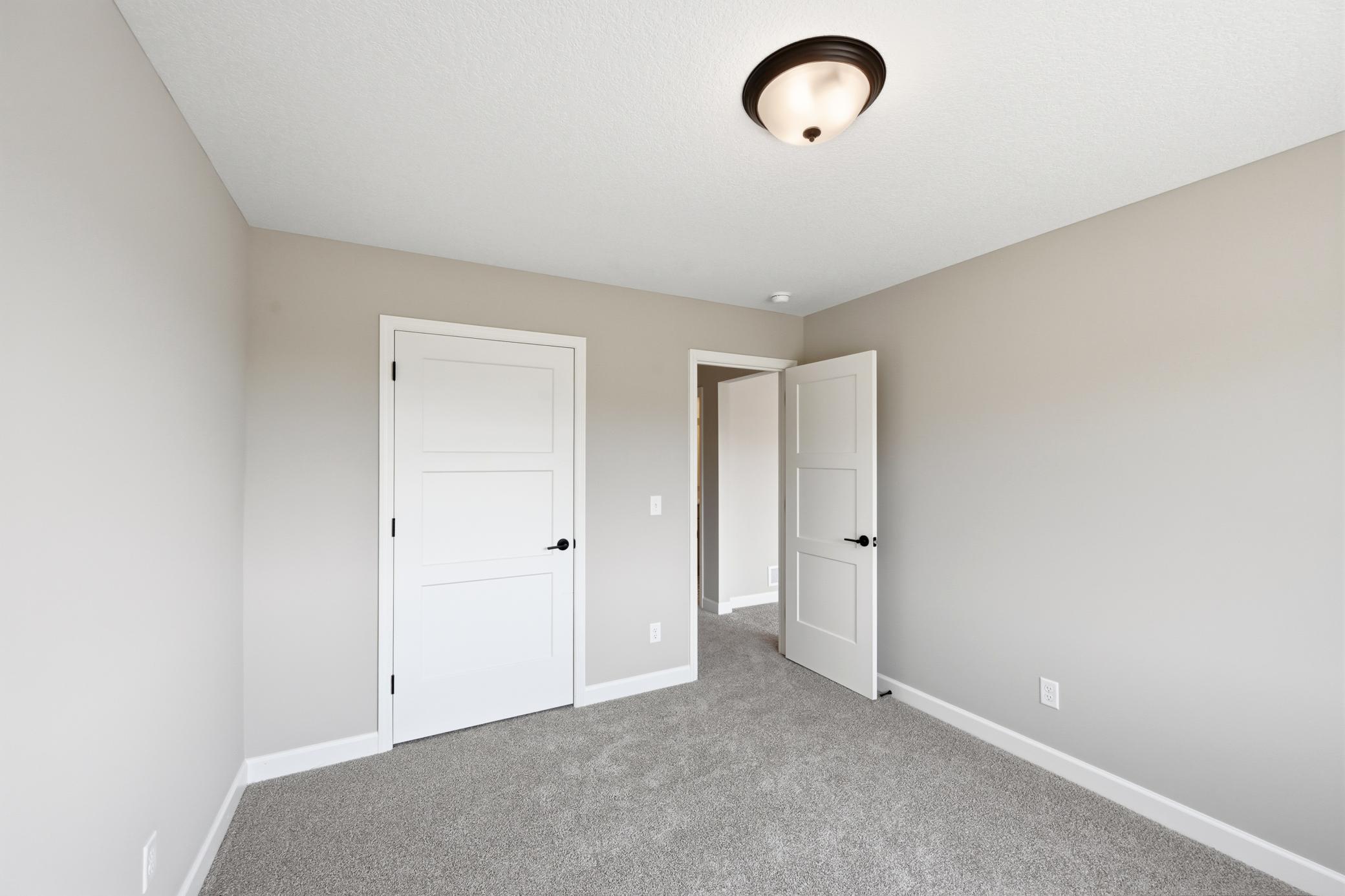 906 Brandenburg Lane Property Photo 24