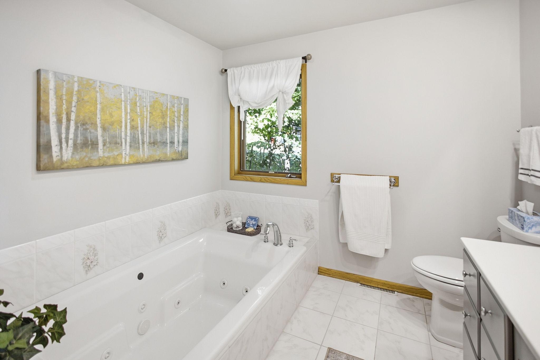 1171 County Road E Property Photo 30
