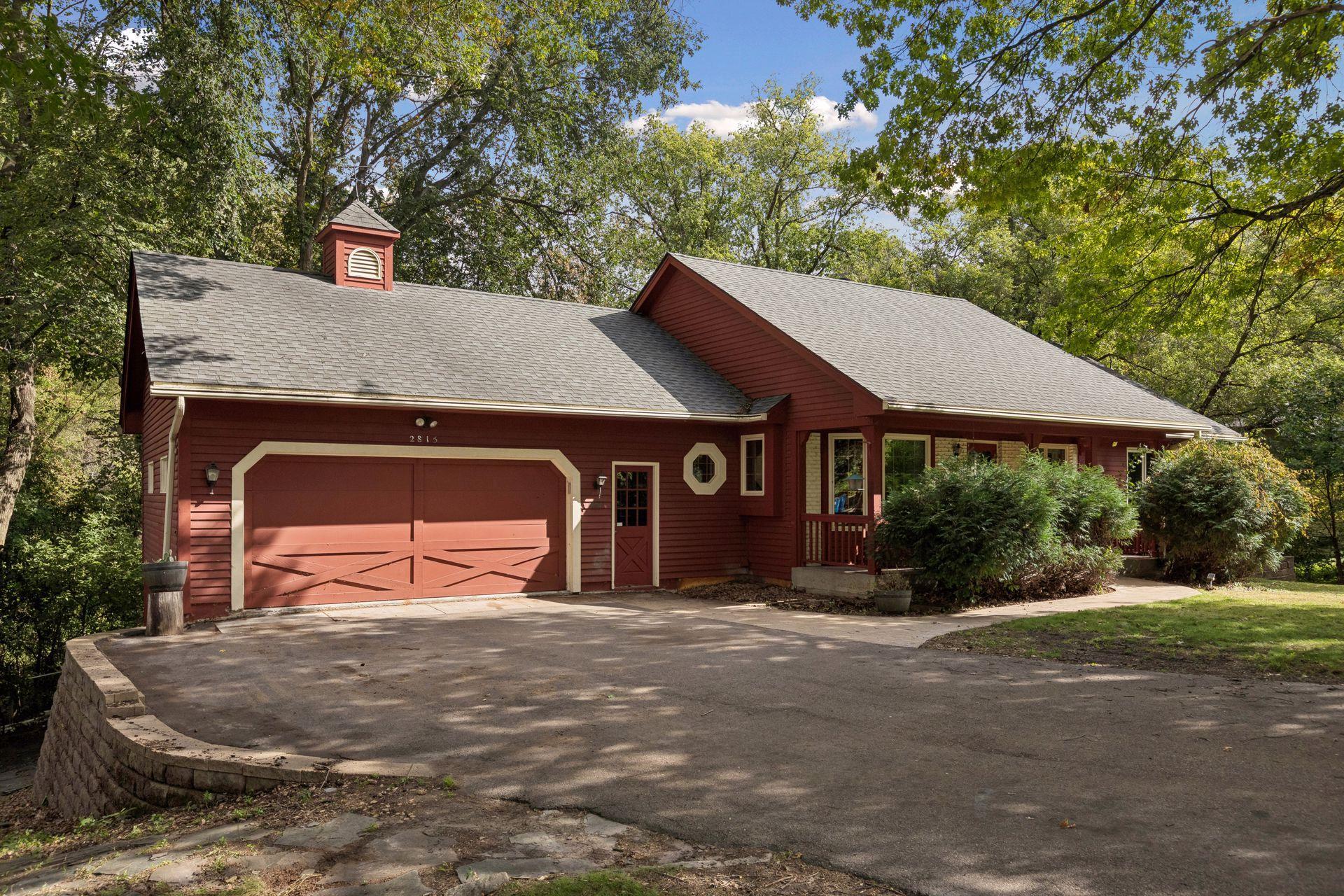 2815 Saddlebrooke Circle E Property Photo 2
