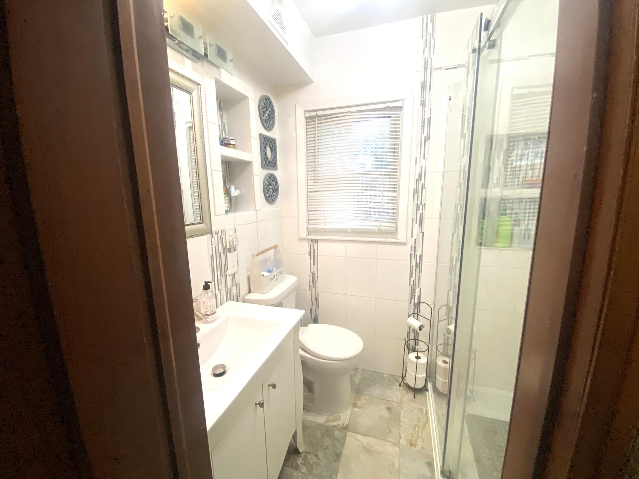 706 7th Street Property Photo 11