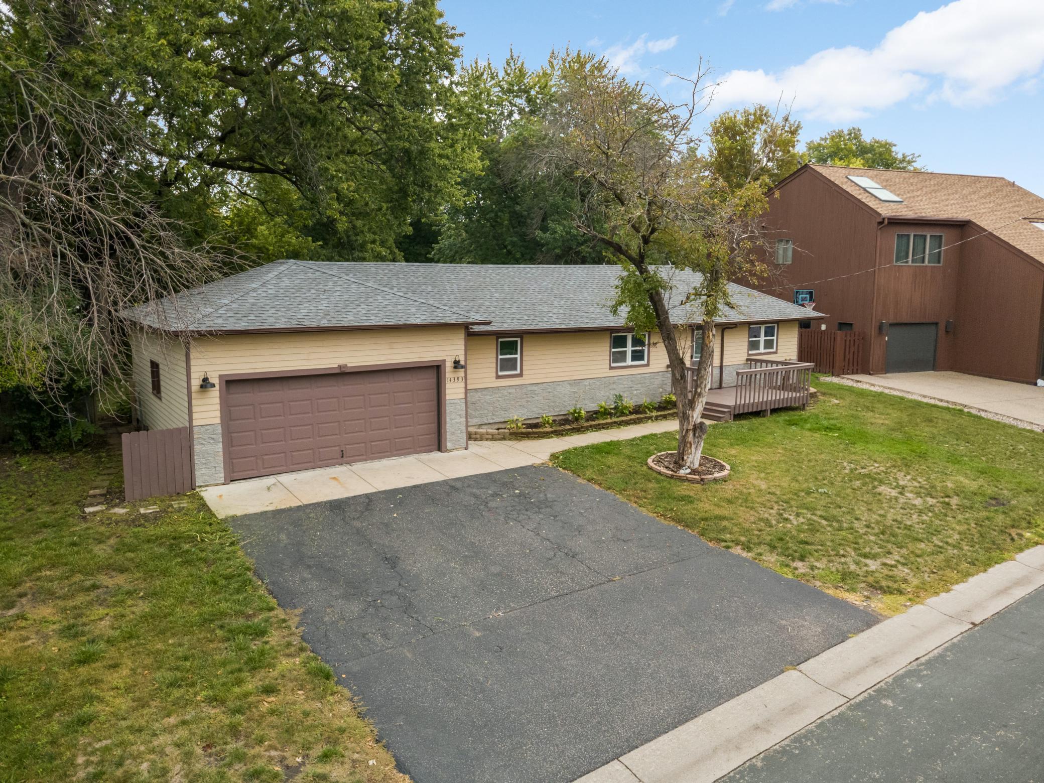 14393 Watersedge Trail Ne Property Photo 3