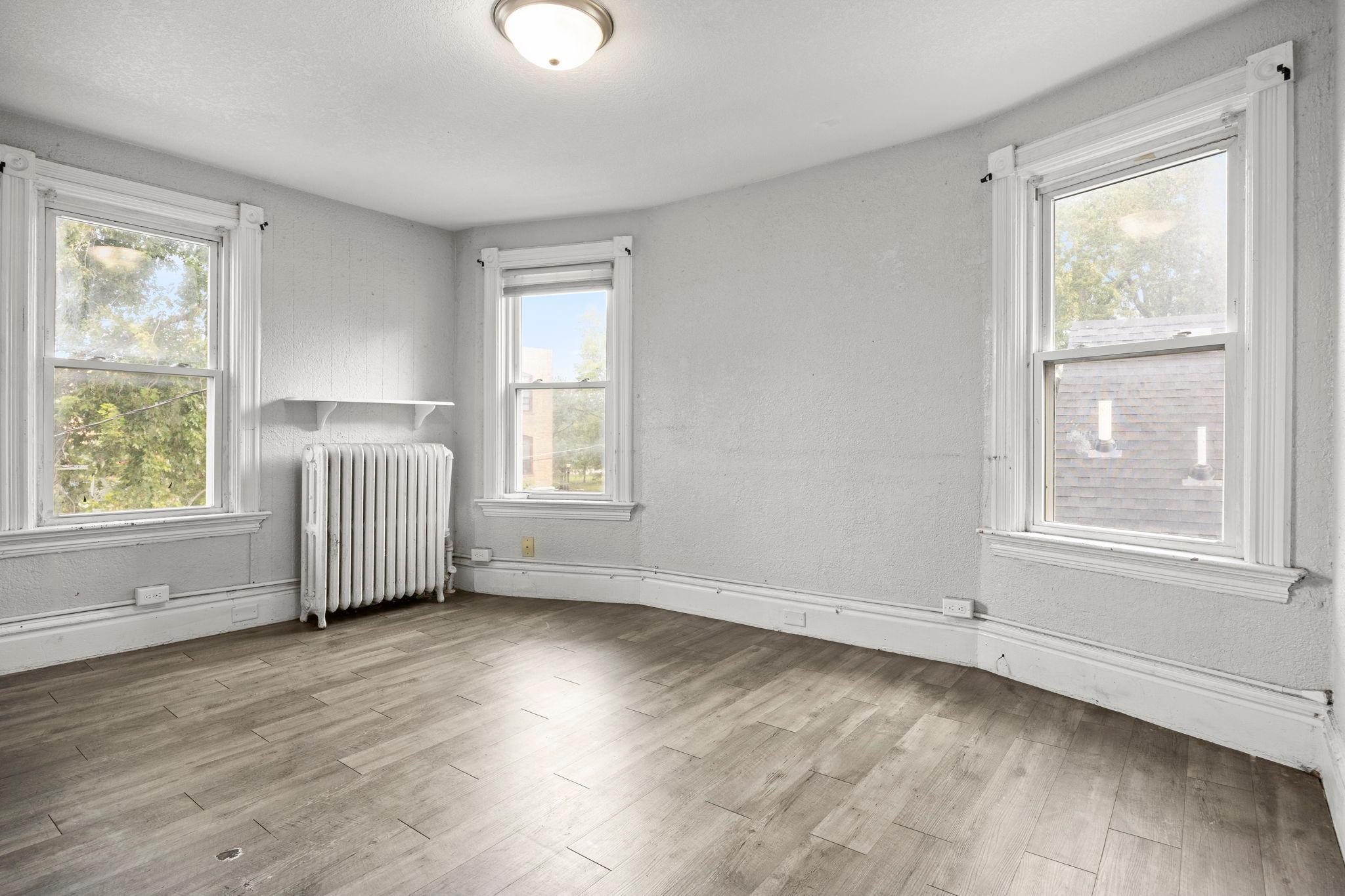 263 Lafond Avenue Property Photo 18