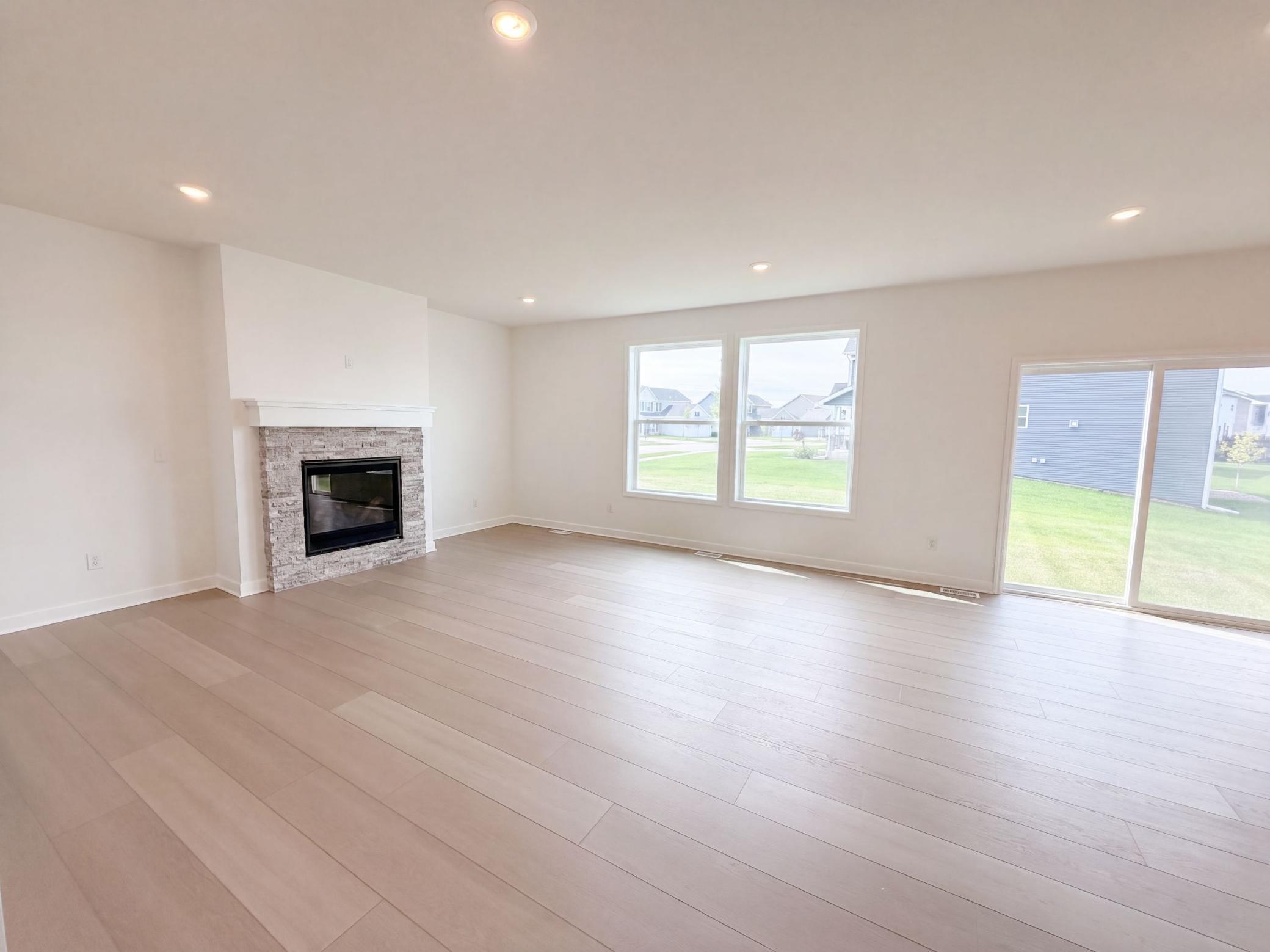 8321 Lander Avenue Ne Property Photo 3