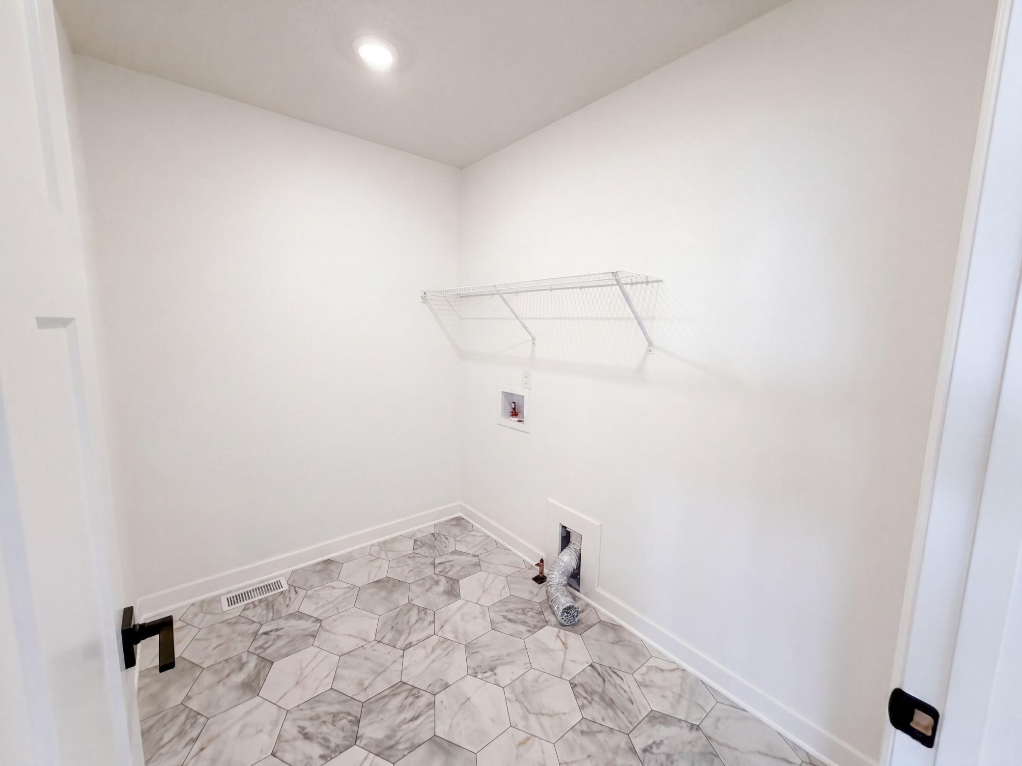 8321 Lander Avenue Ne Property Photo 26