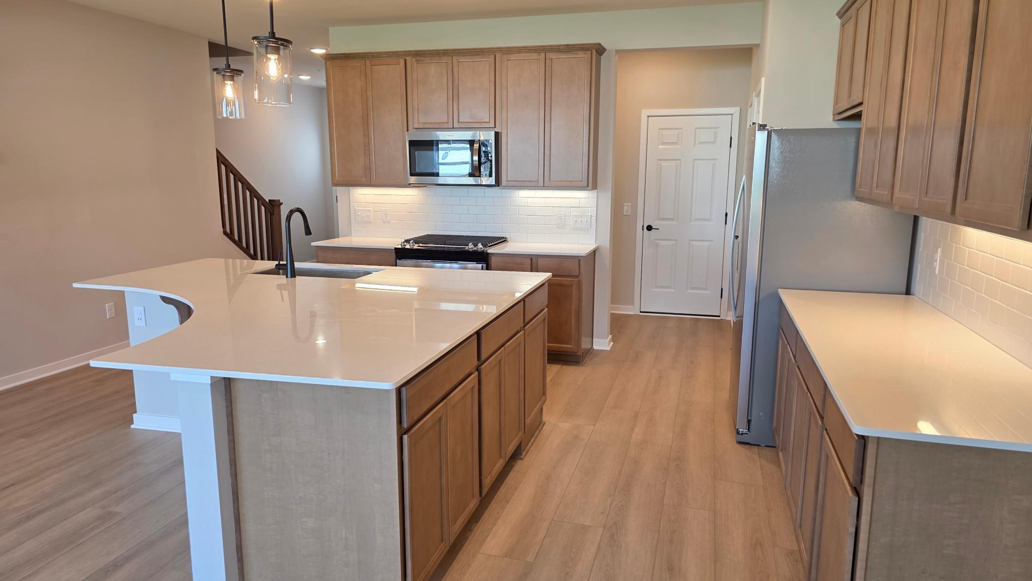 19206 Goldenrod Trail Property Photo 4