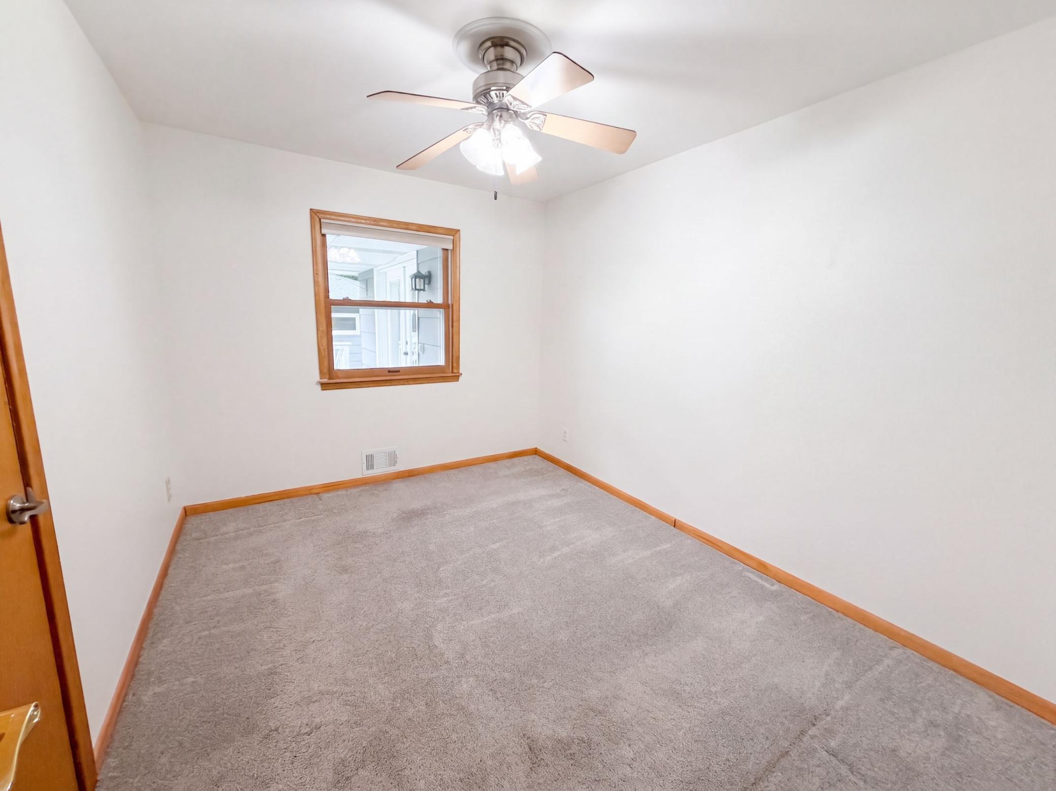 6280 6th Street Ne Property Photo 16